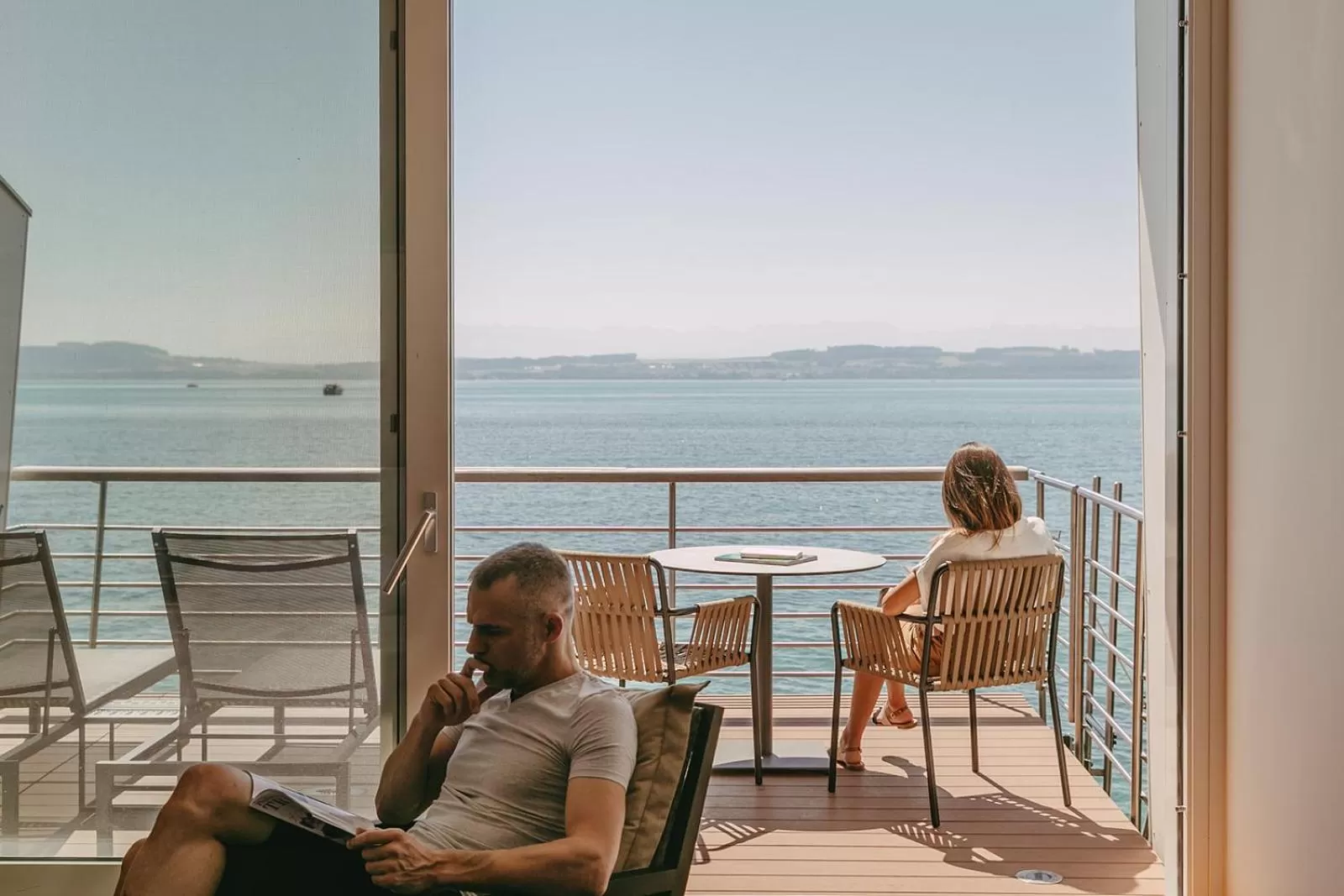 Seating area in Hotel Palafitte