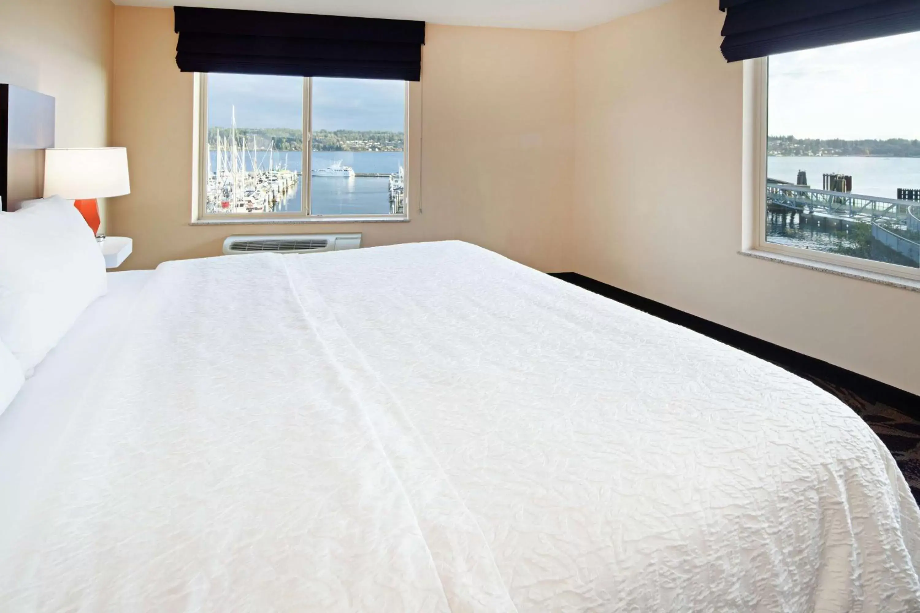 King Suite with Spa Bath in Hampton Inn & Suites Bremerton King Suite with Spa Bath in Hampton Inn & Suites Bremerton