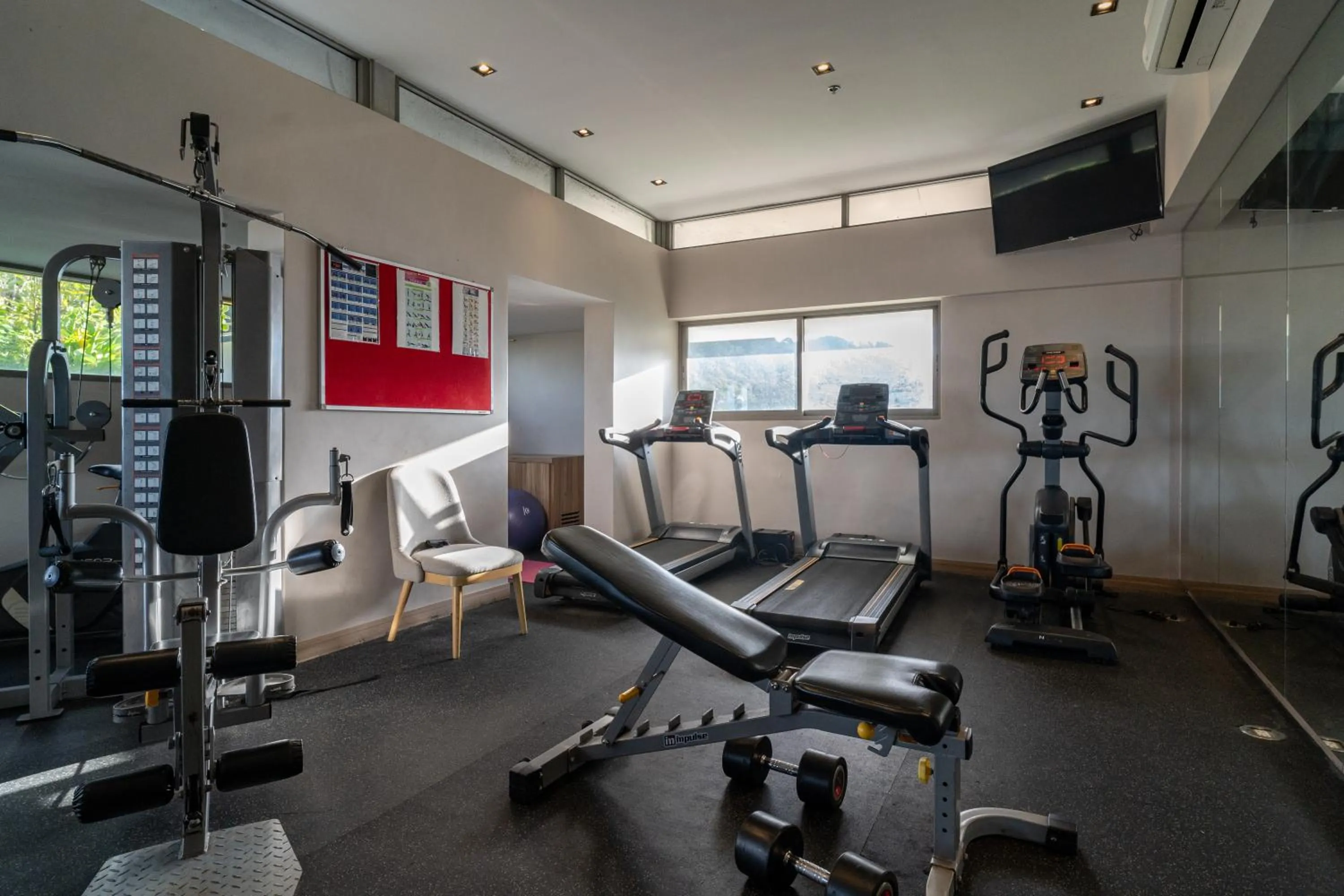 Fitness centre/facilities in Mercure Phuket Patong Journeyhub