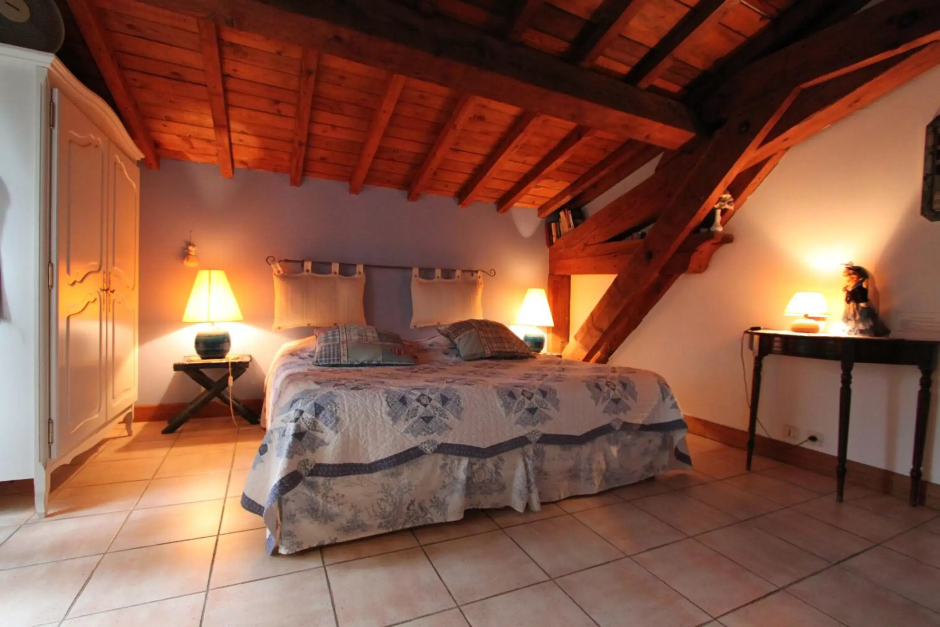 Bed in Domaine La Sauzette