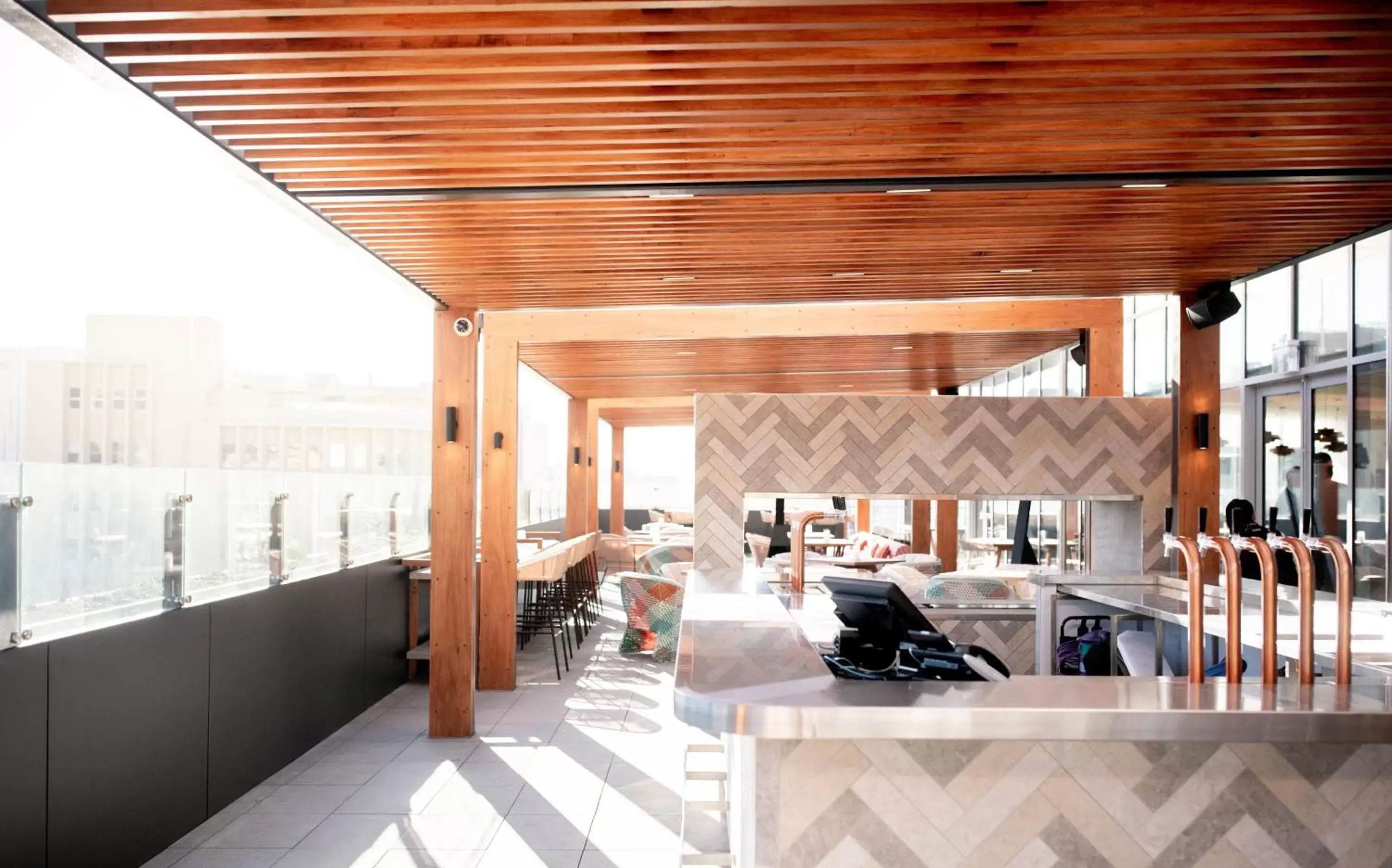 Lounge or bar in Crowne Plaza Hobart by IHG Lounge or bar in Crowne Plaza Hobart by IHG