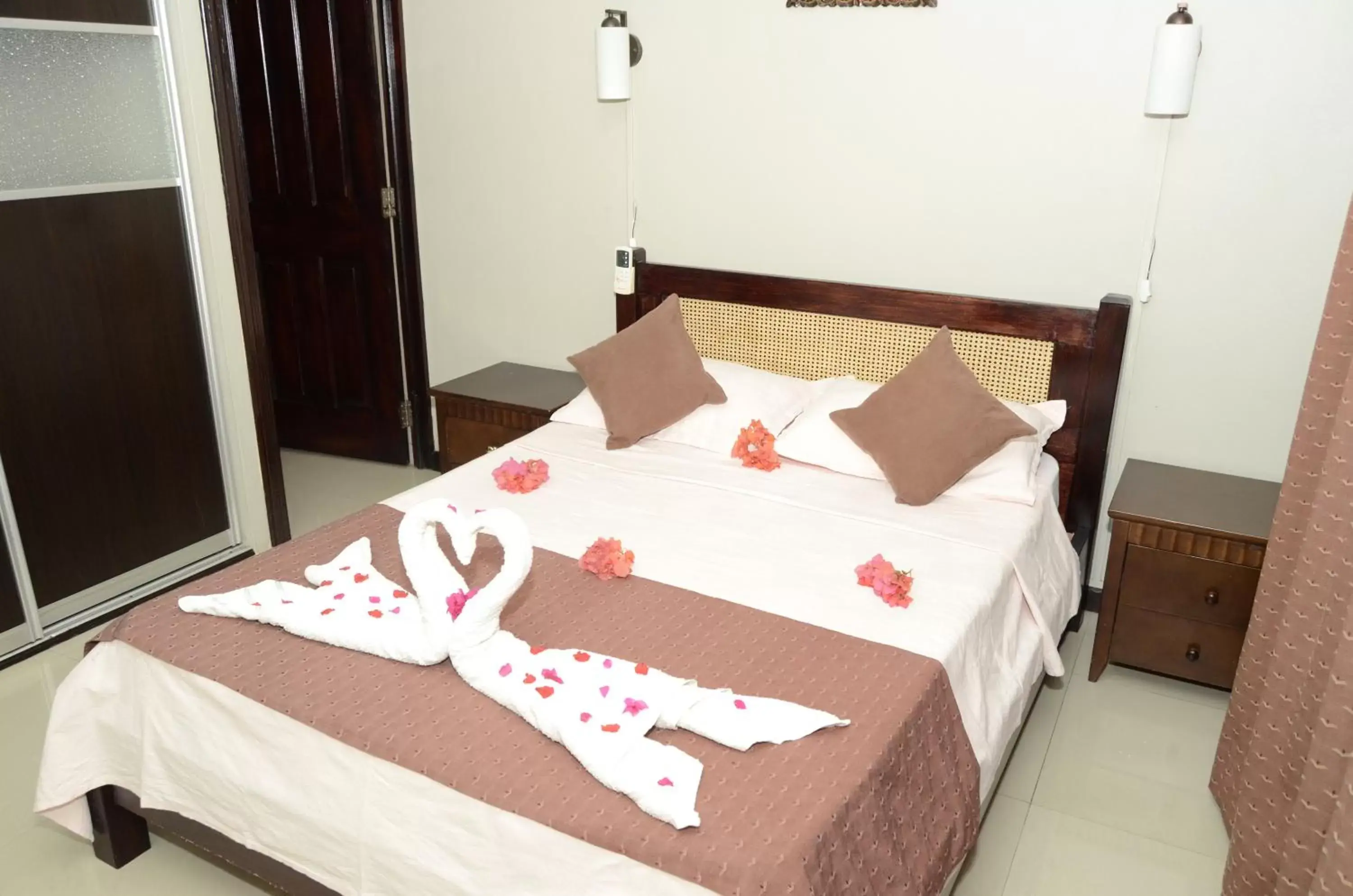 Bedroom, Bed in Villa Narmada