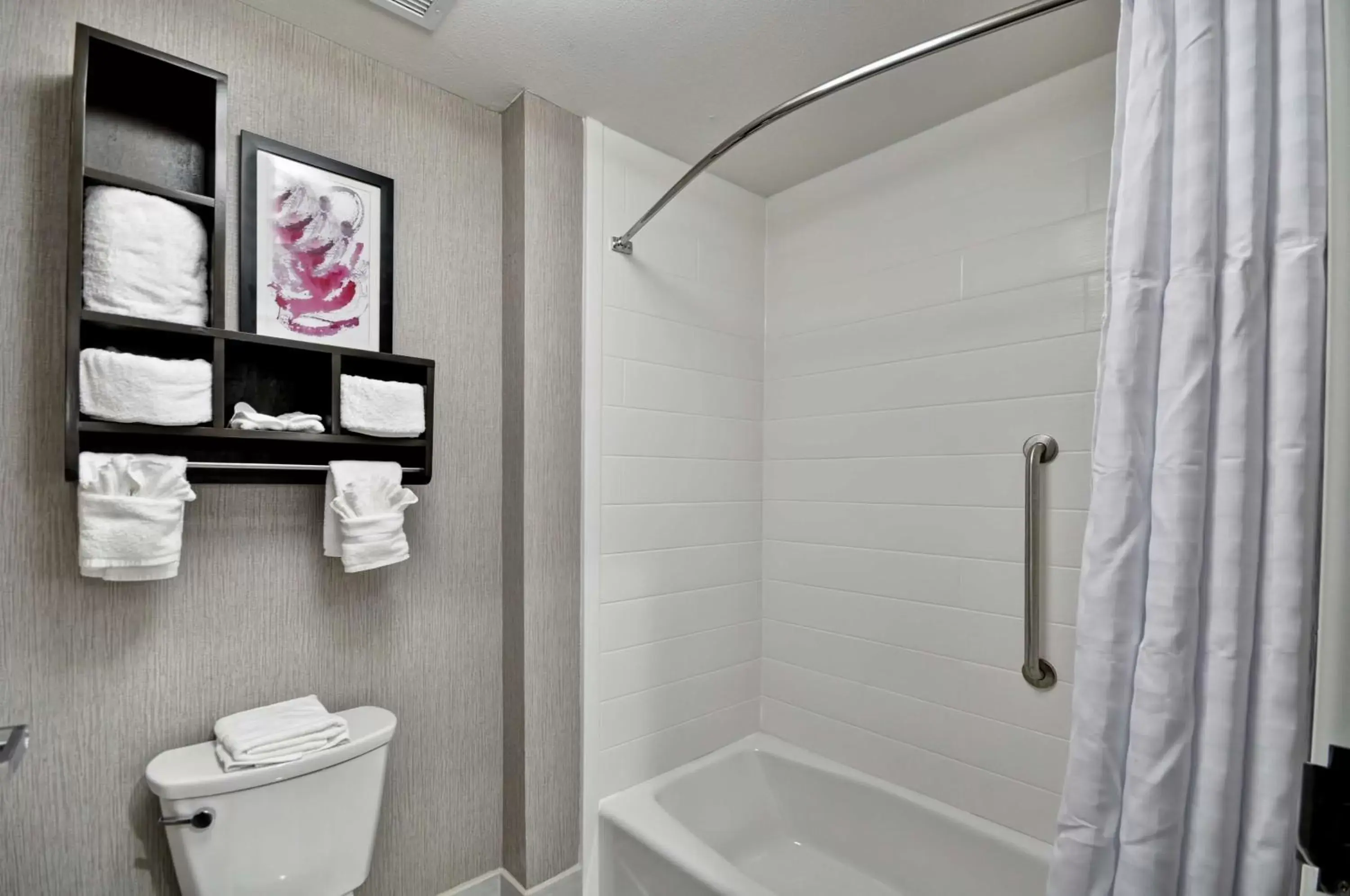 Bathroom in Homewood Suites by Hilton Tyler