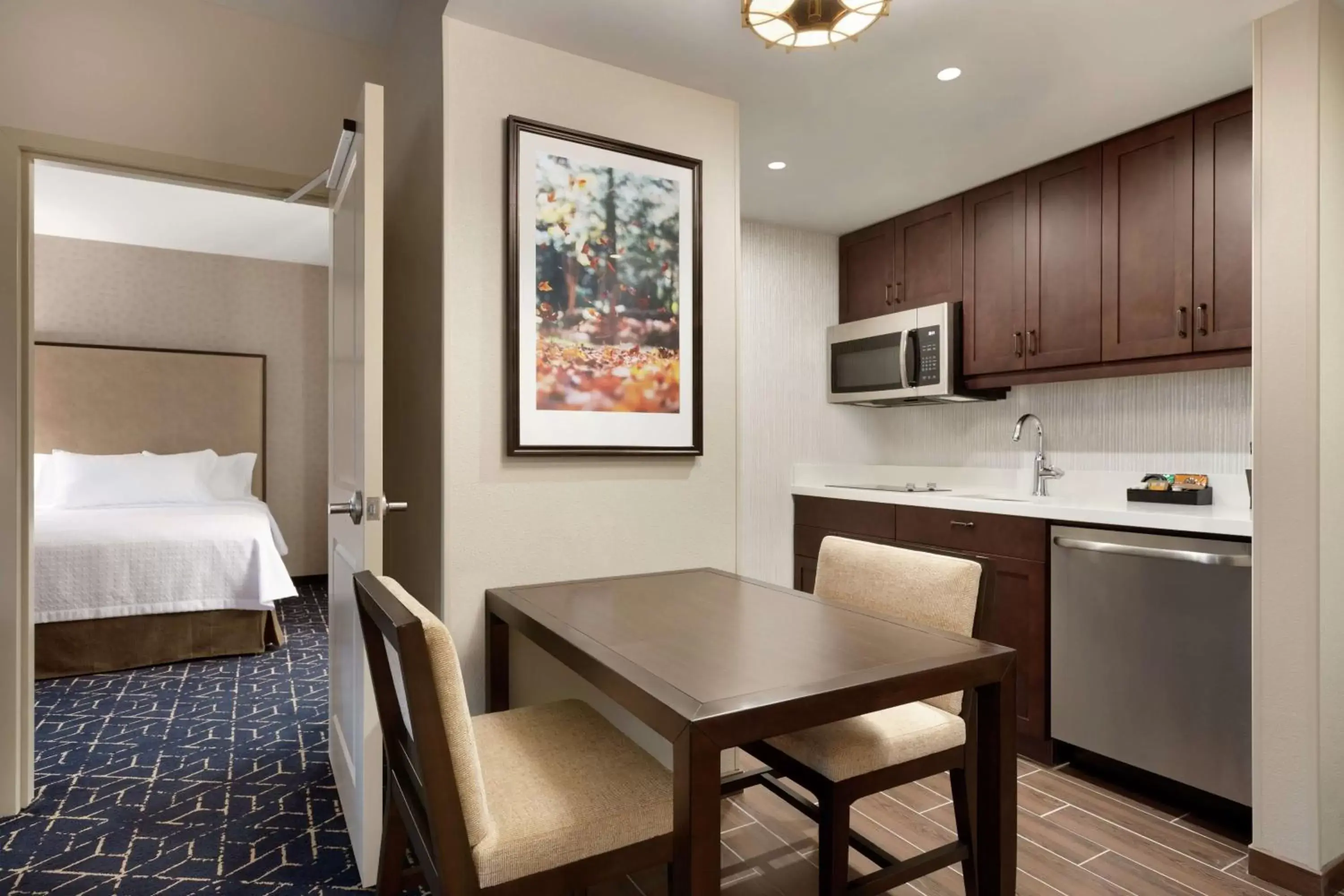 Kitchen or kitchenette in Homewood Suites by Hilton Albany Crossgates Mall