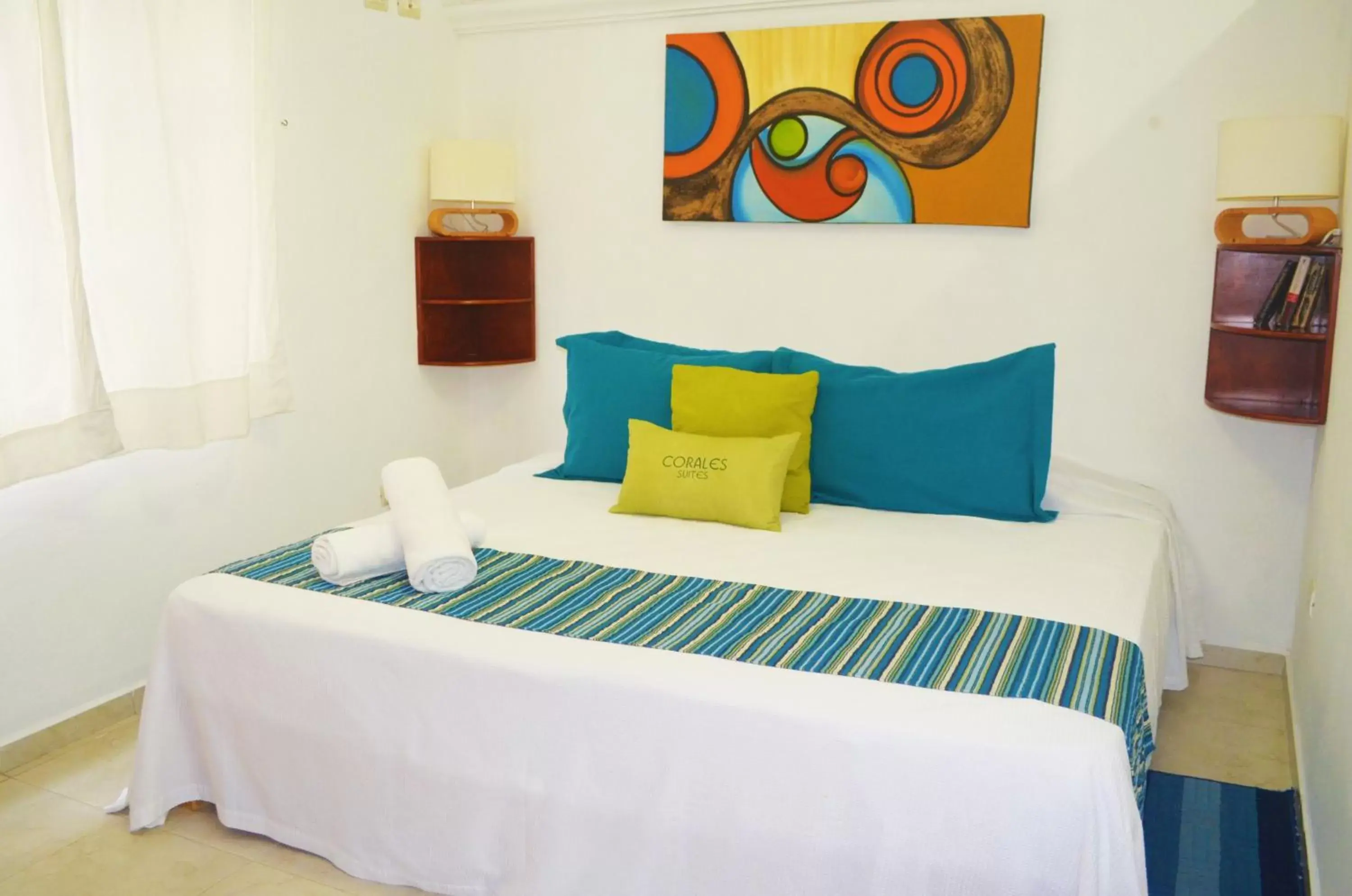 Bedroom, Bed in Corales Suites