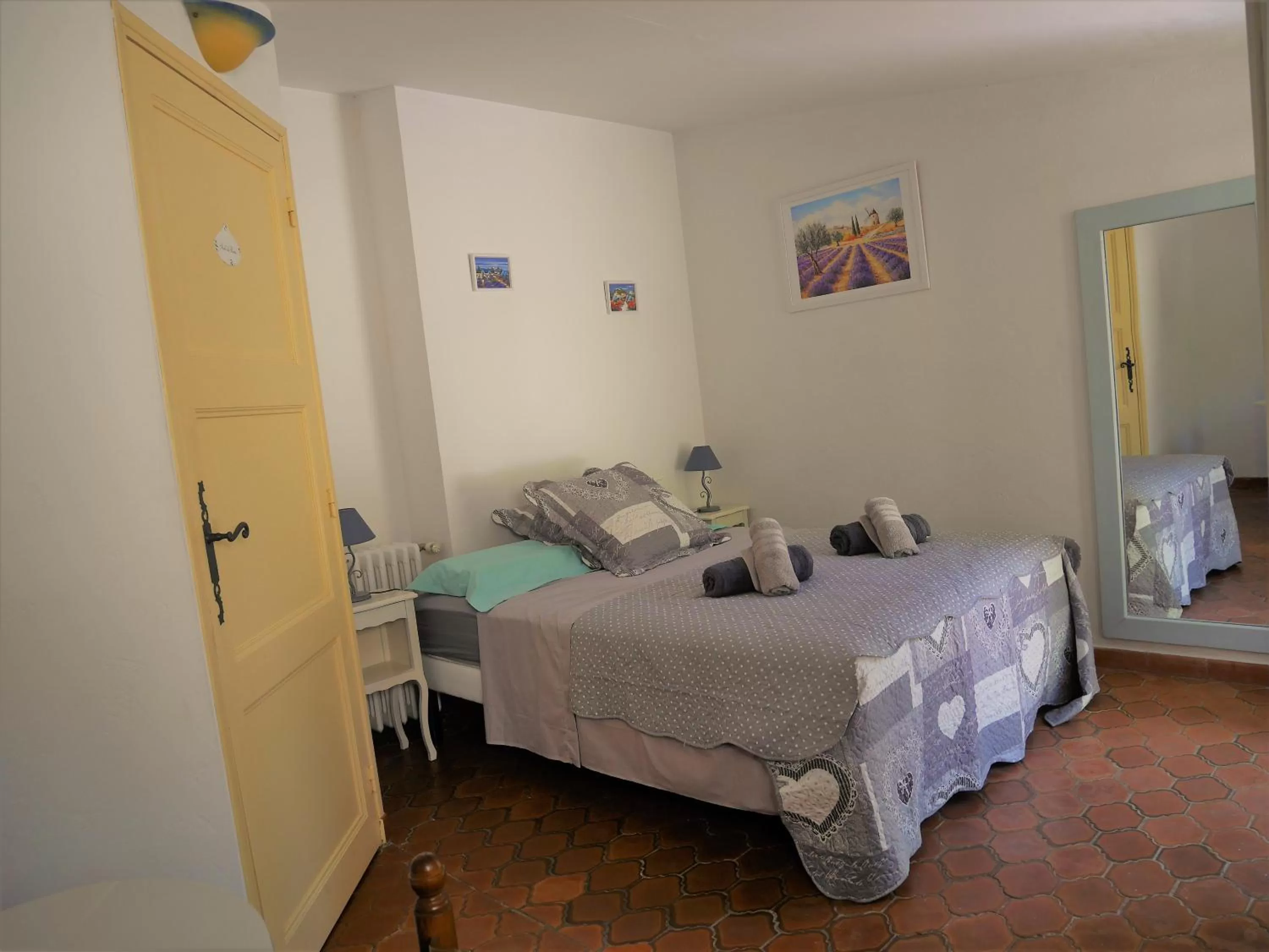 Bedroom, Bed in Le Mas des Oliviers