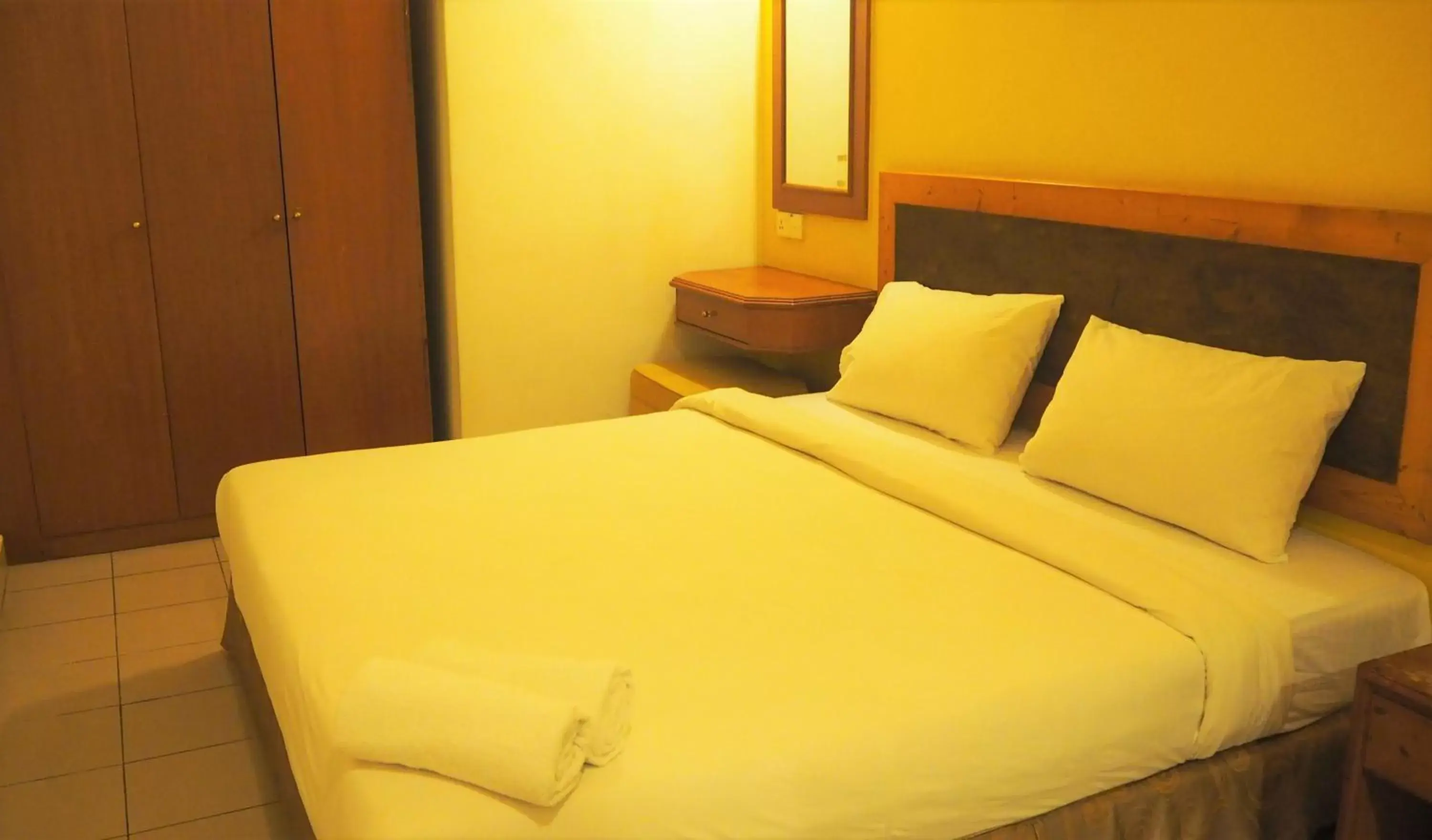 Bed in Leo Palace Hotel