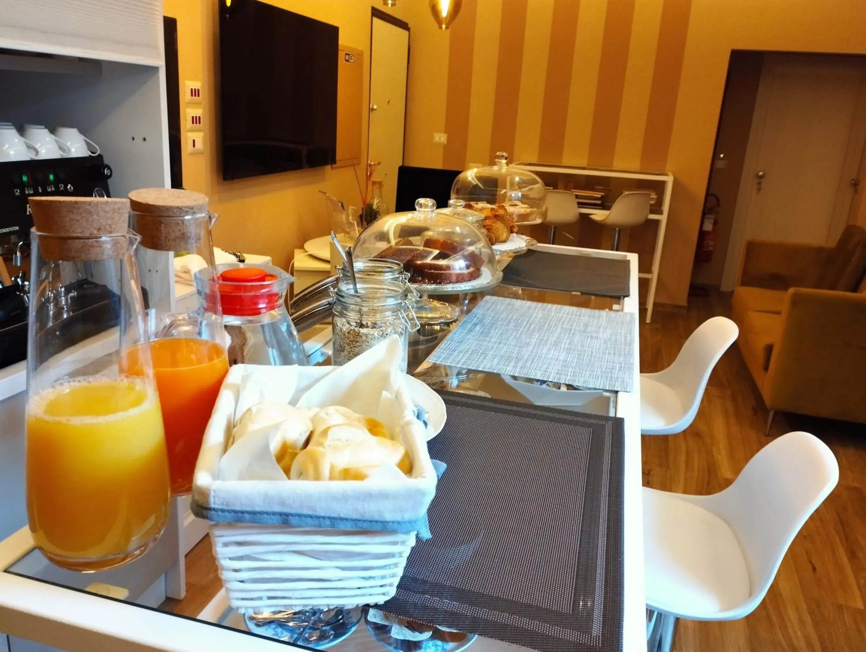 Breakfast in GOGO` Petit Hotel