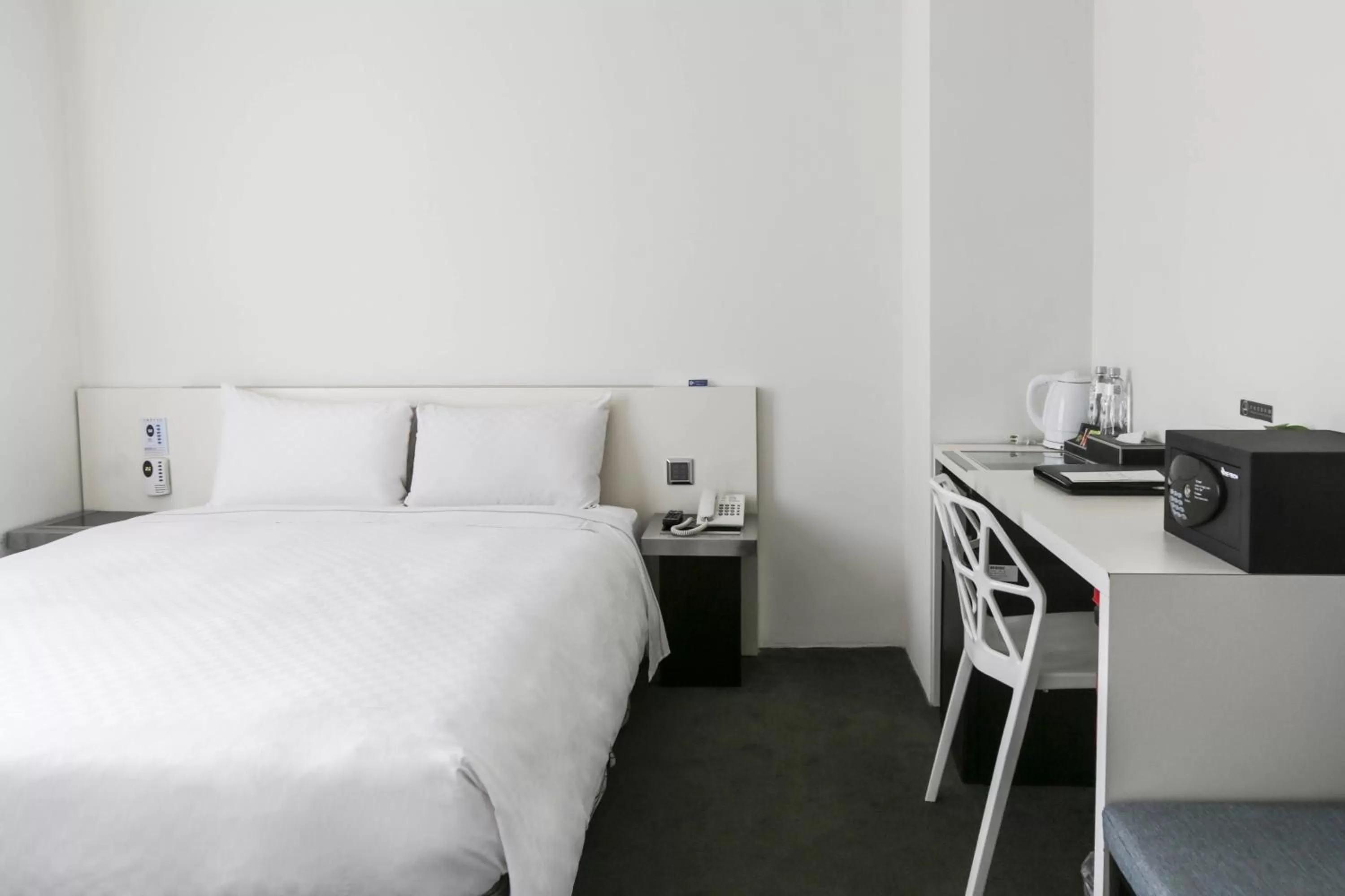 Photo of the whole room, Bed in CityInn Hotel Taipei Station Branch II