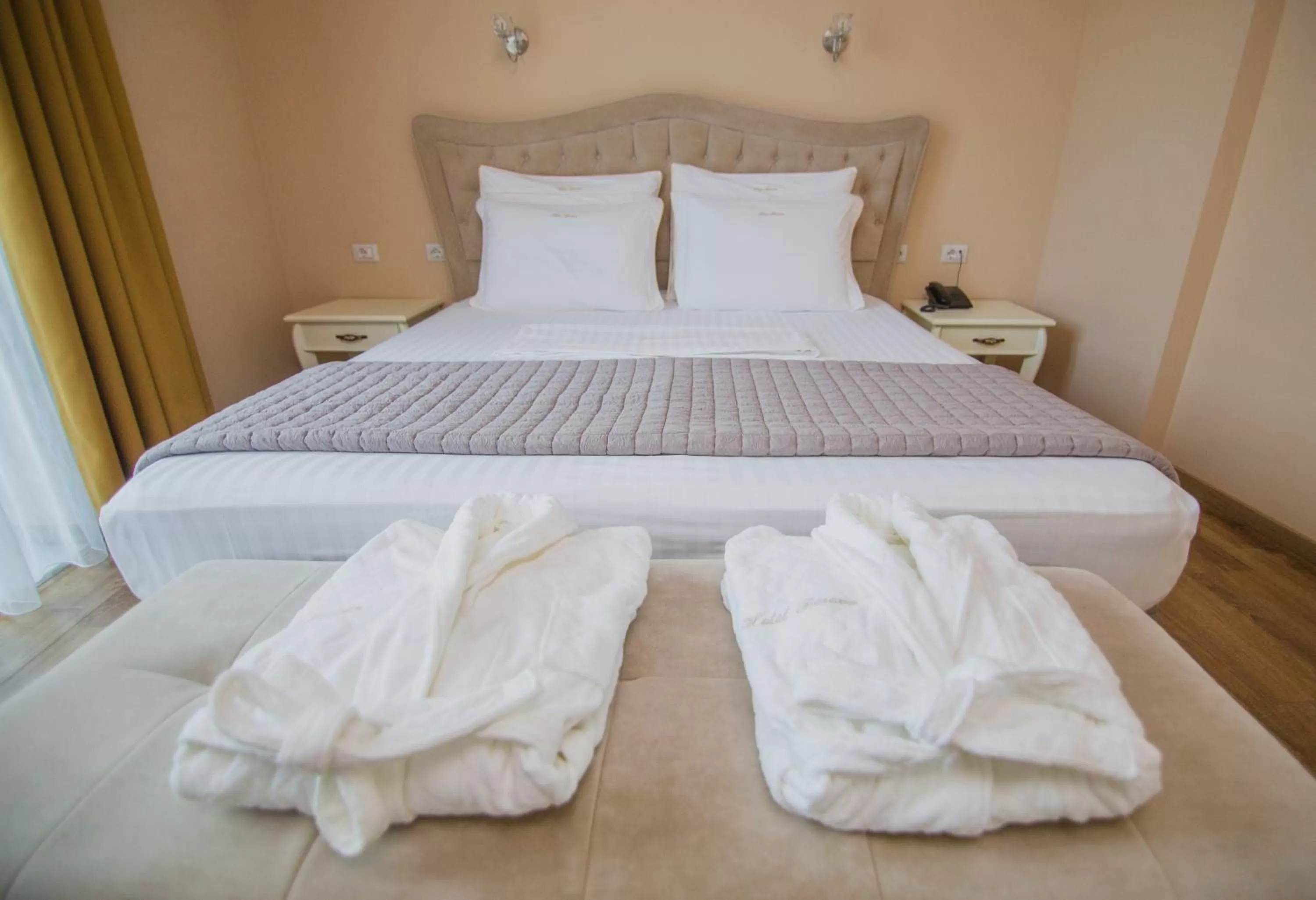 Bed in Christi's Hotel Borova