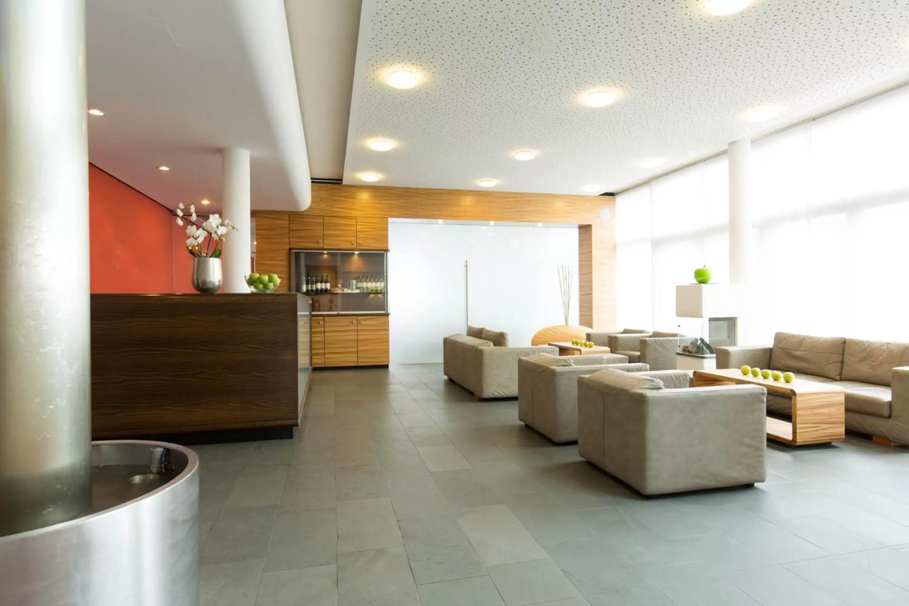 Lobby or reception in ACHAT Hotel Corbin München Airport