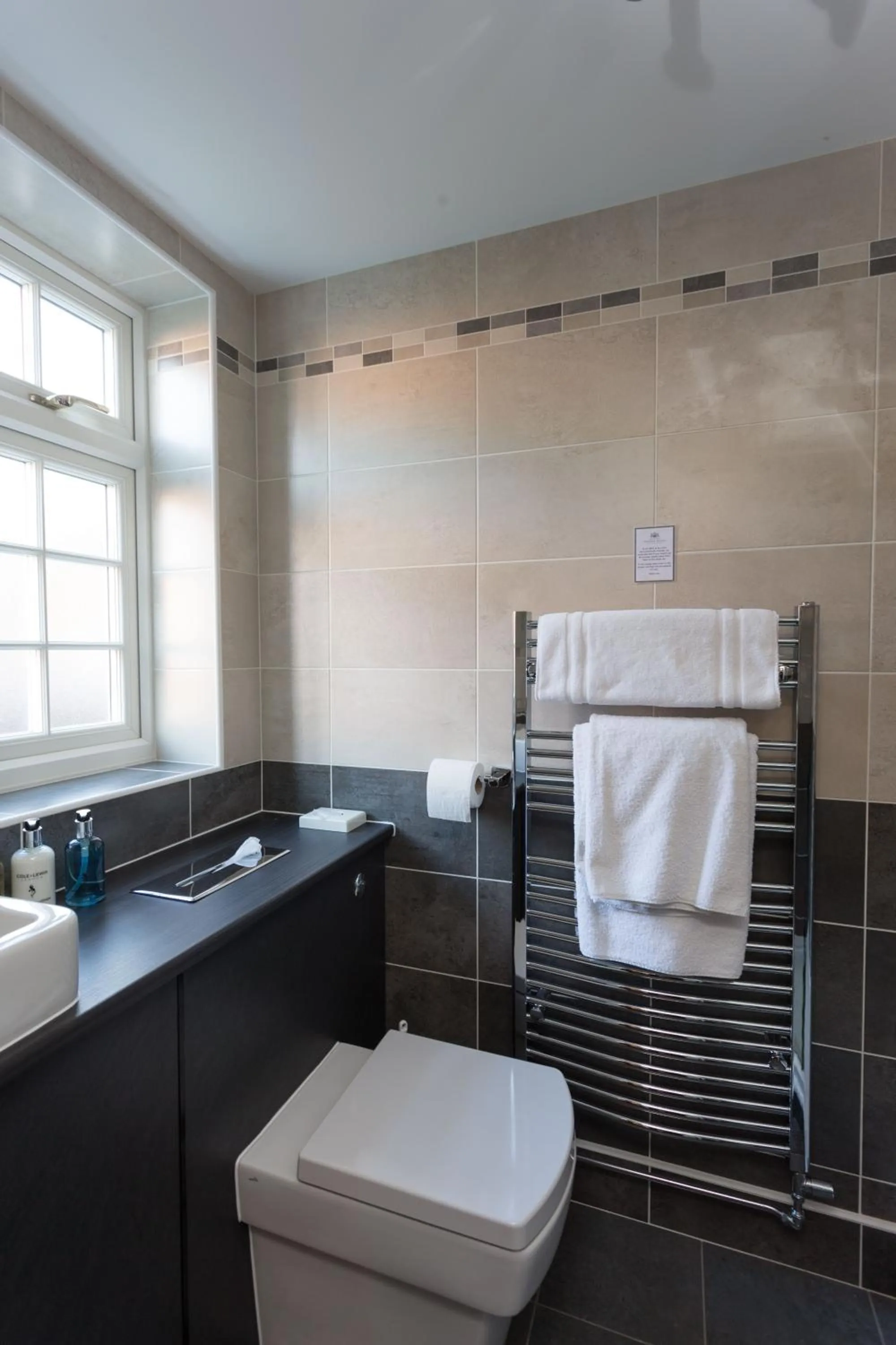 Bathroom in Best Western Sysonby Knoll Hotel