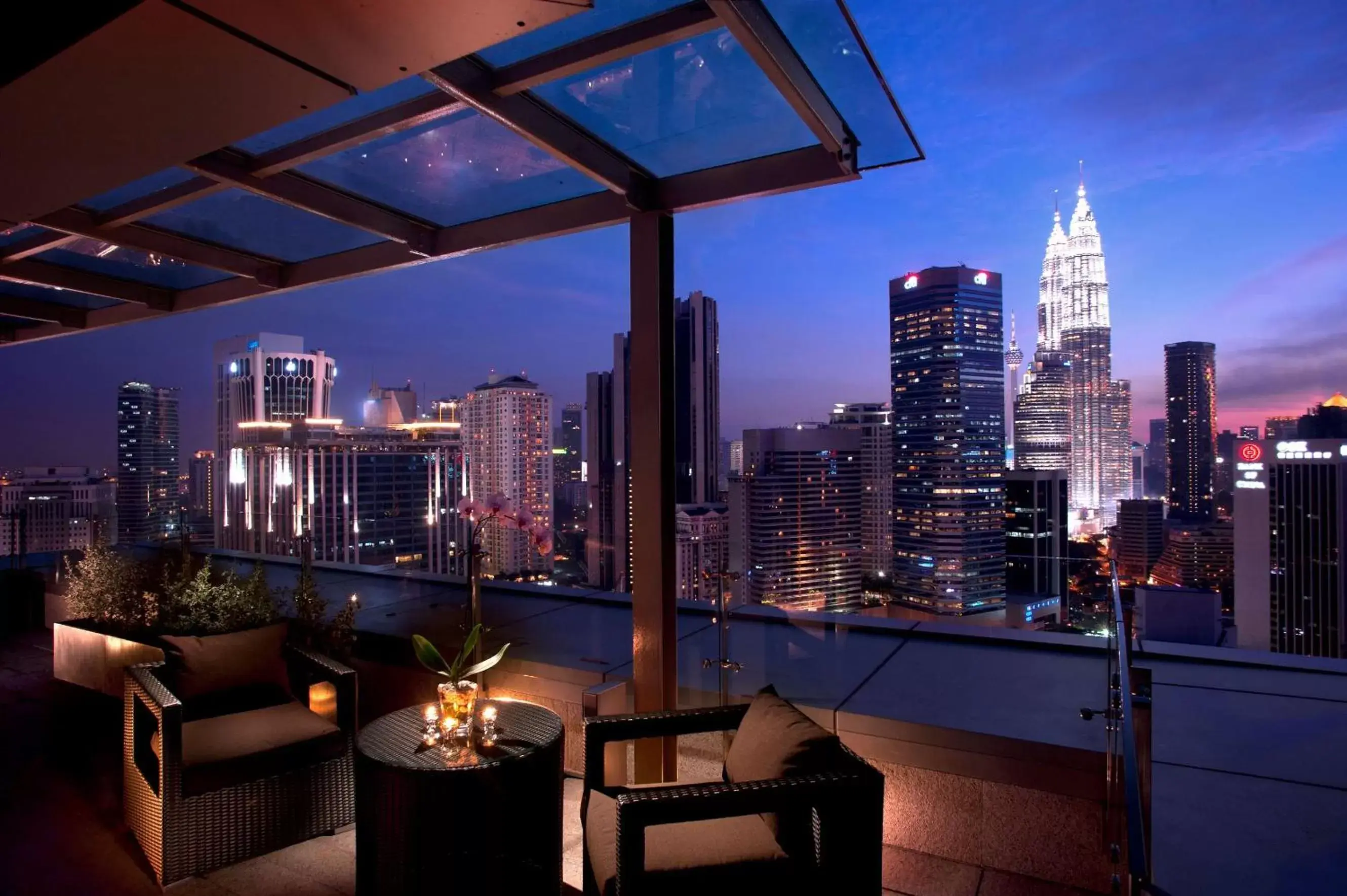 Living room in DoubleTree By Hilton Kuala Lumpur