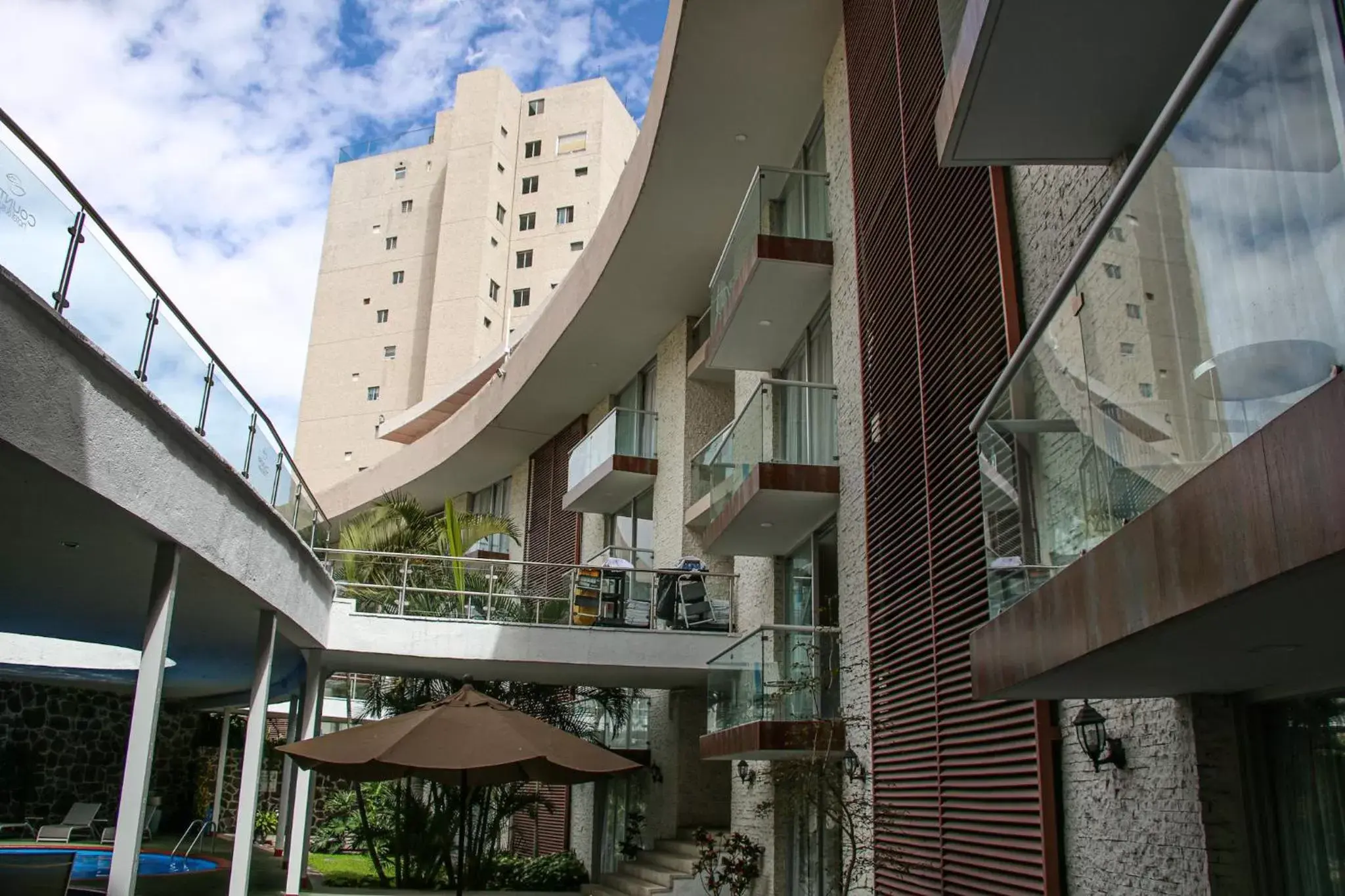 Balcony/Terrace in Country Hotel & Suites