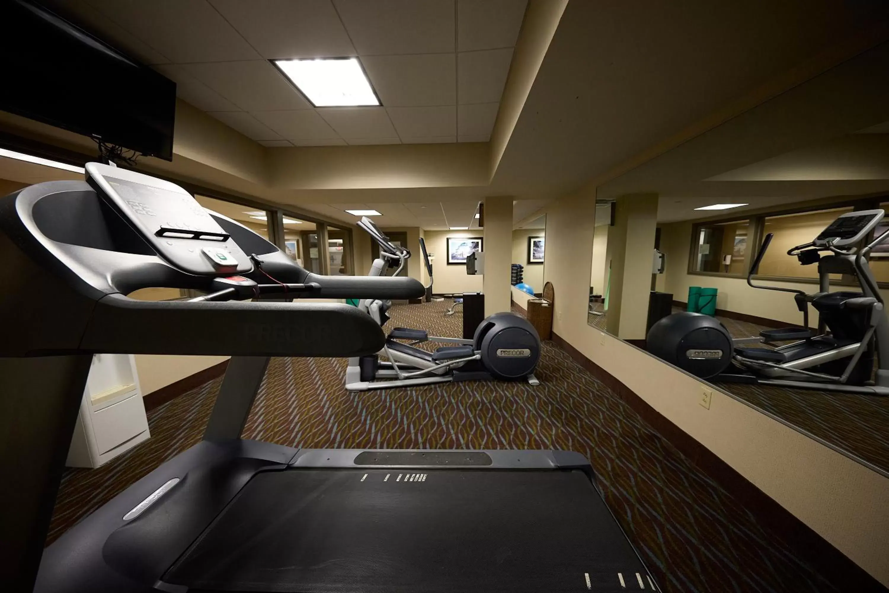 Fitness Center/Facilities in Hotel Downstreet