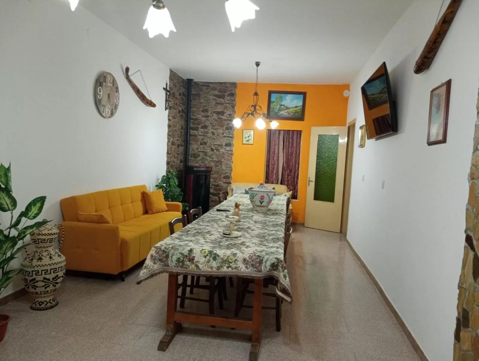 Communal lounge/ TV room, Seating Area in Bed & Breakfast Paui