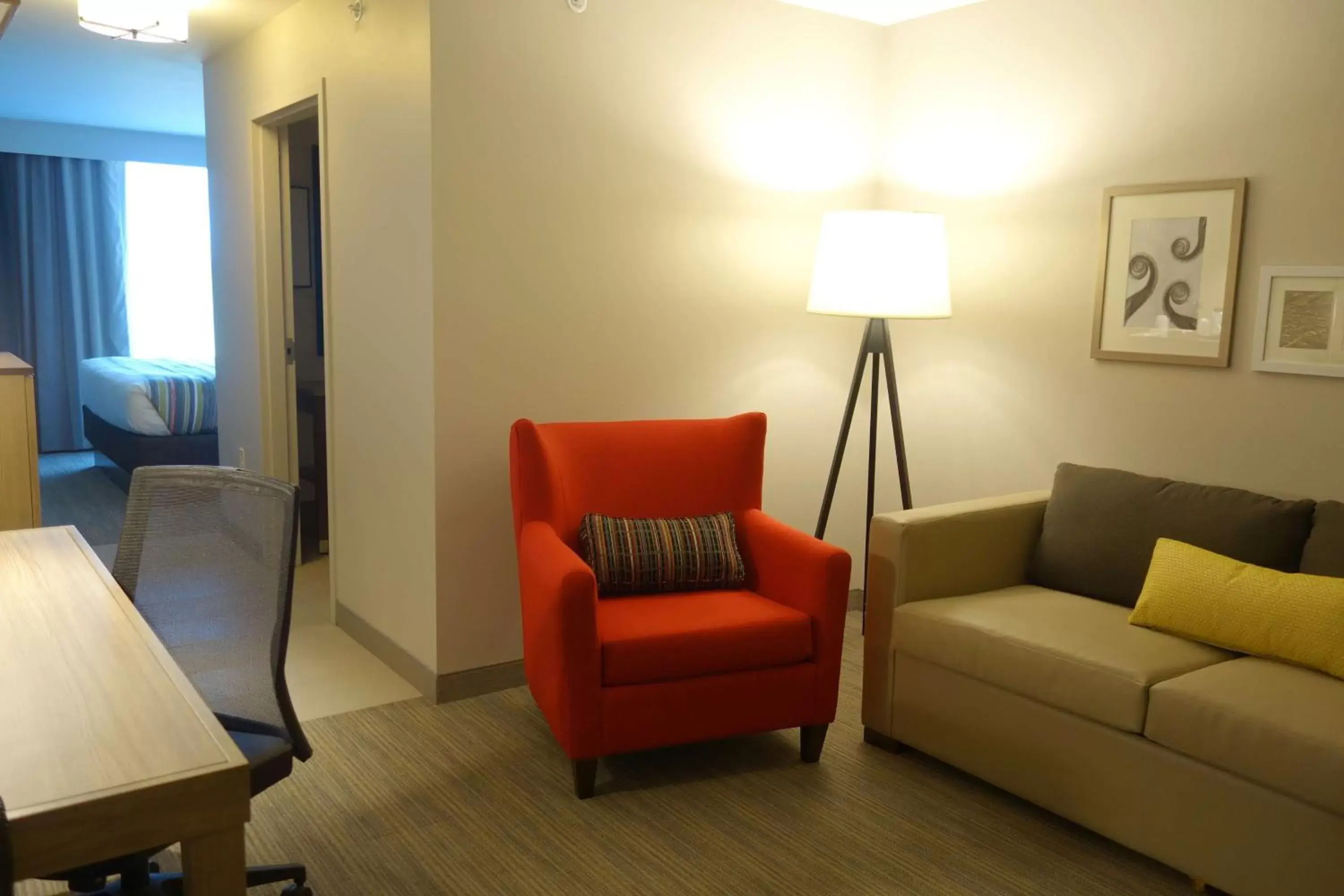 Photo of the whole room, Seating Area in Country Inn & Suites by Radisson, Ft. Atkinson, WI