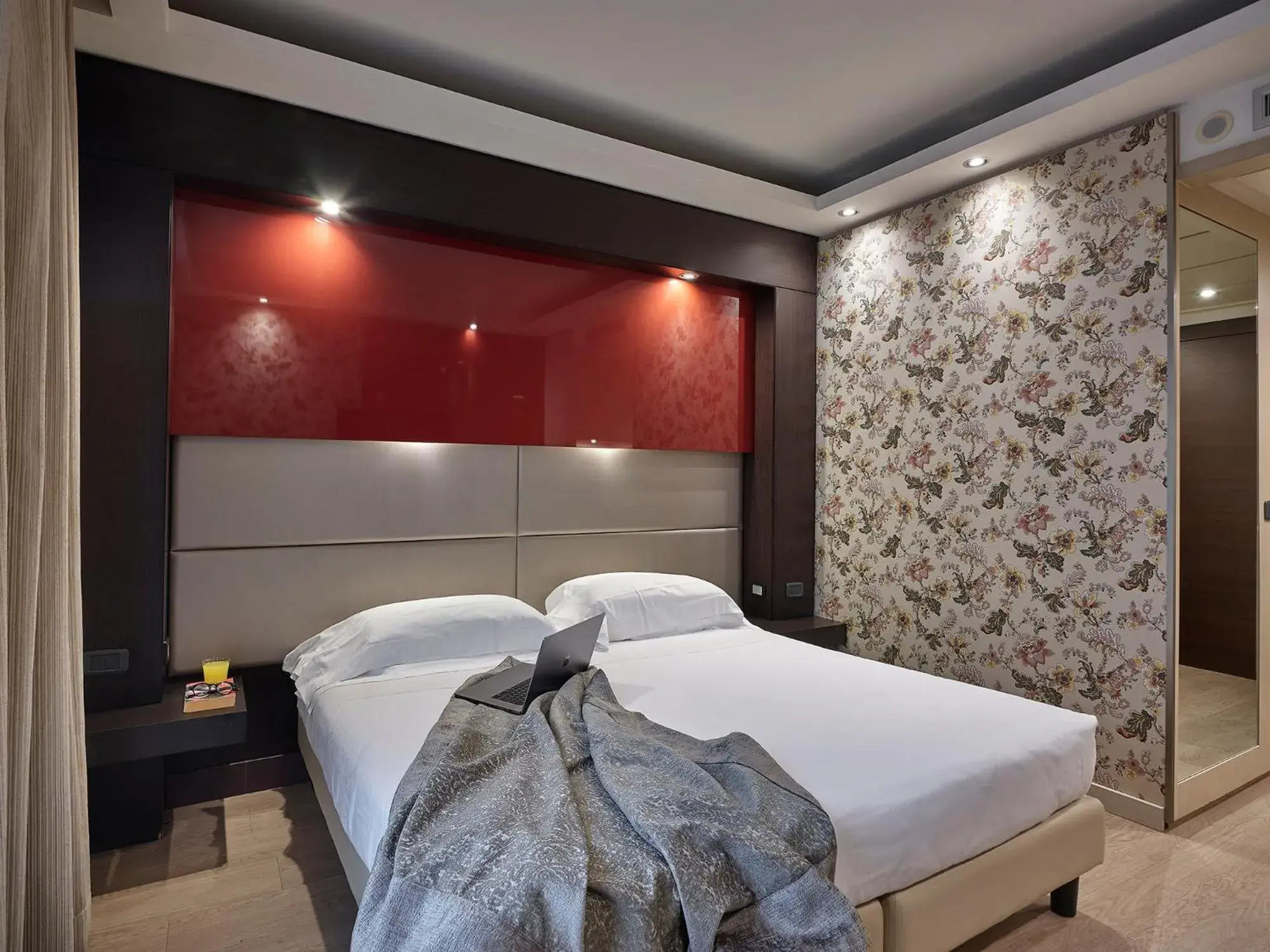 Deluxe Twin Room with Spa Access in Winter Garden Hotel Bergamo Airport