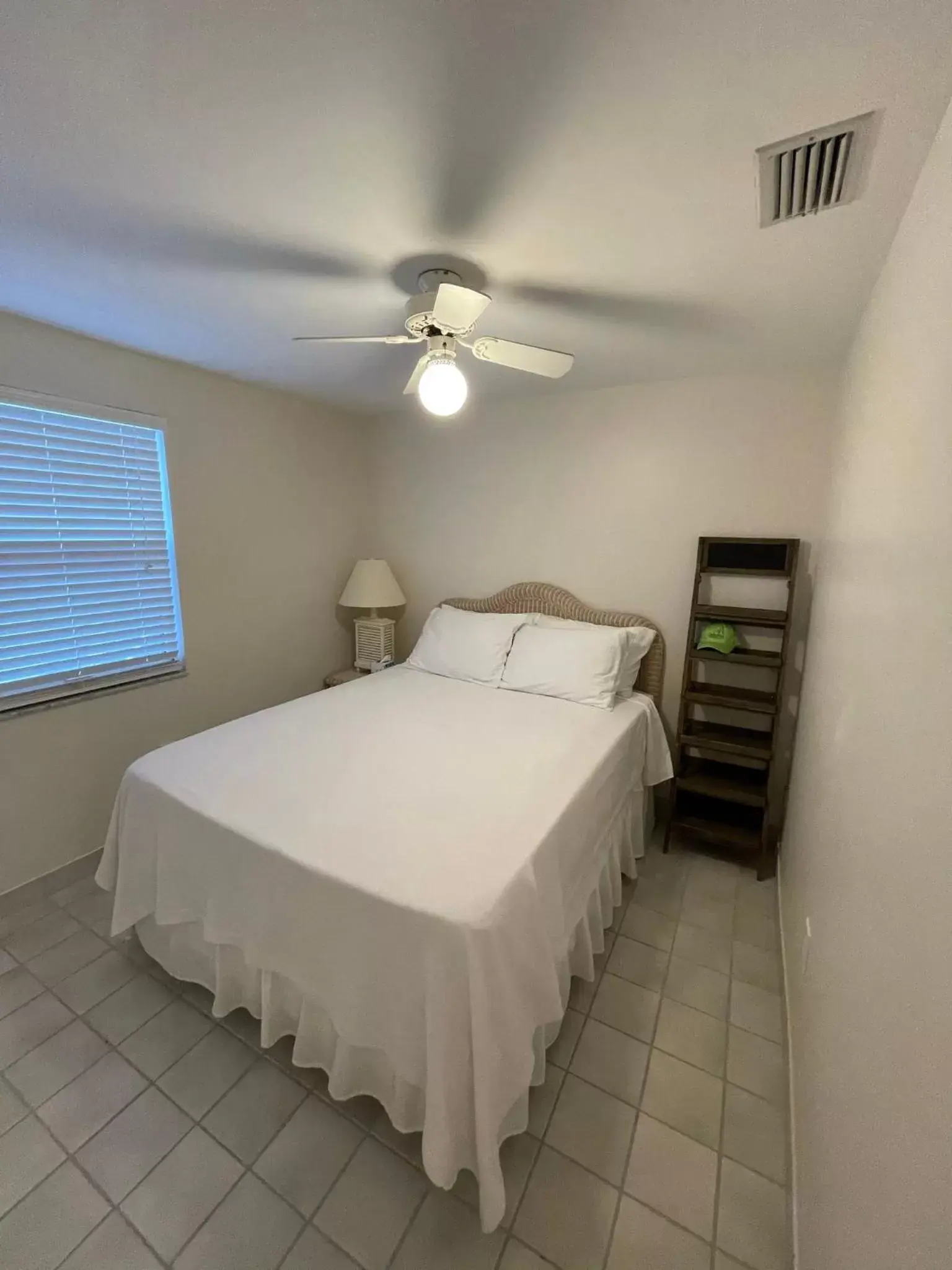 Bedroom in Cedar Cove Resort & Cottages