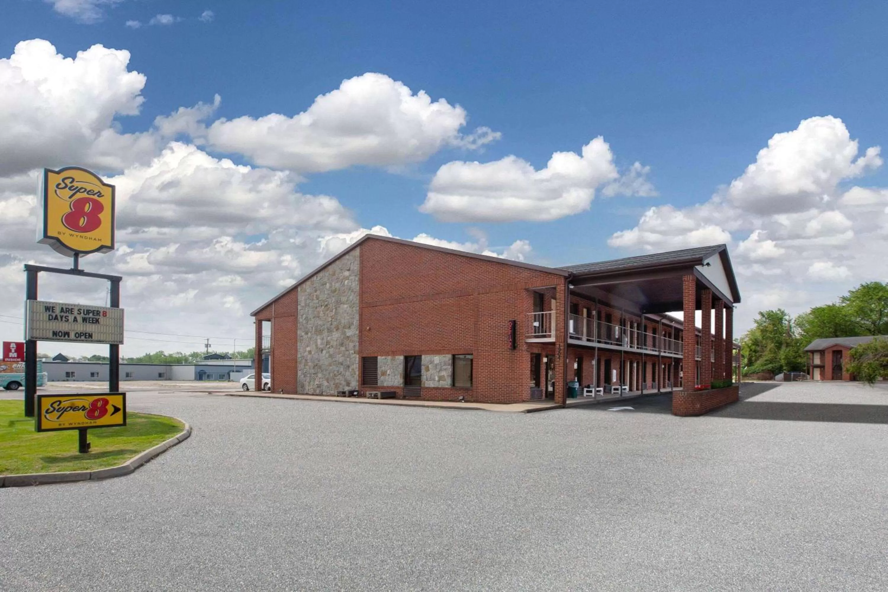 Property building in Super 8 by Wyndham Sandusky