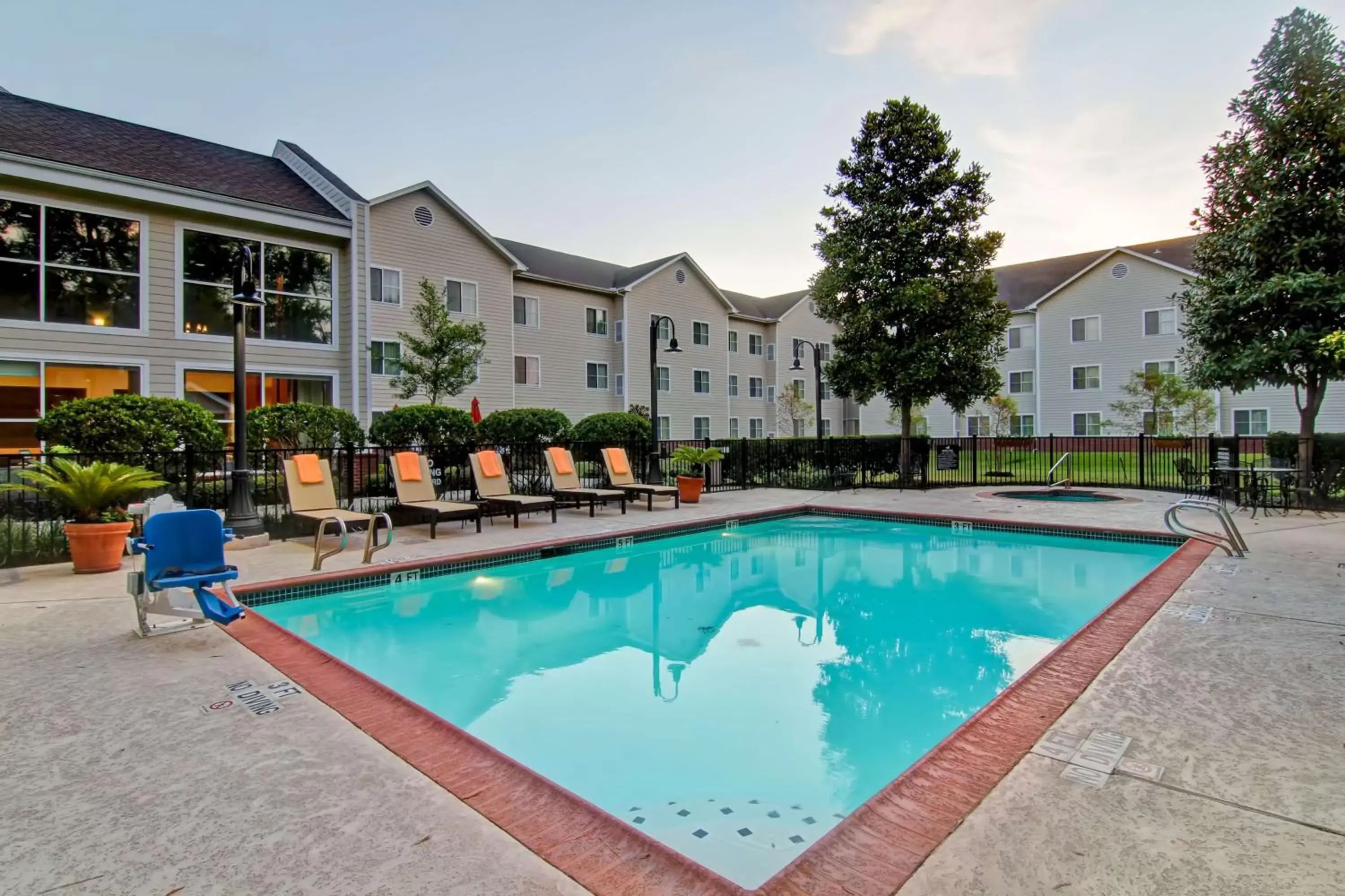 Pool view in Homewood Suites Houston Kingwood Parc Airport Area Pool view in Homewood Suites Houston Kingwood Parc Airport Area