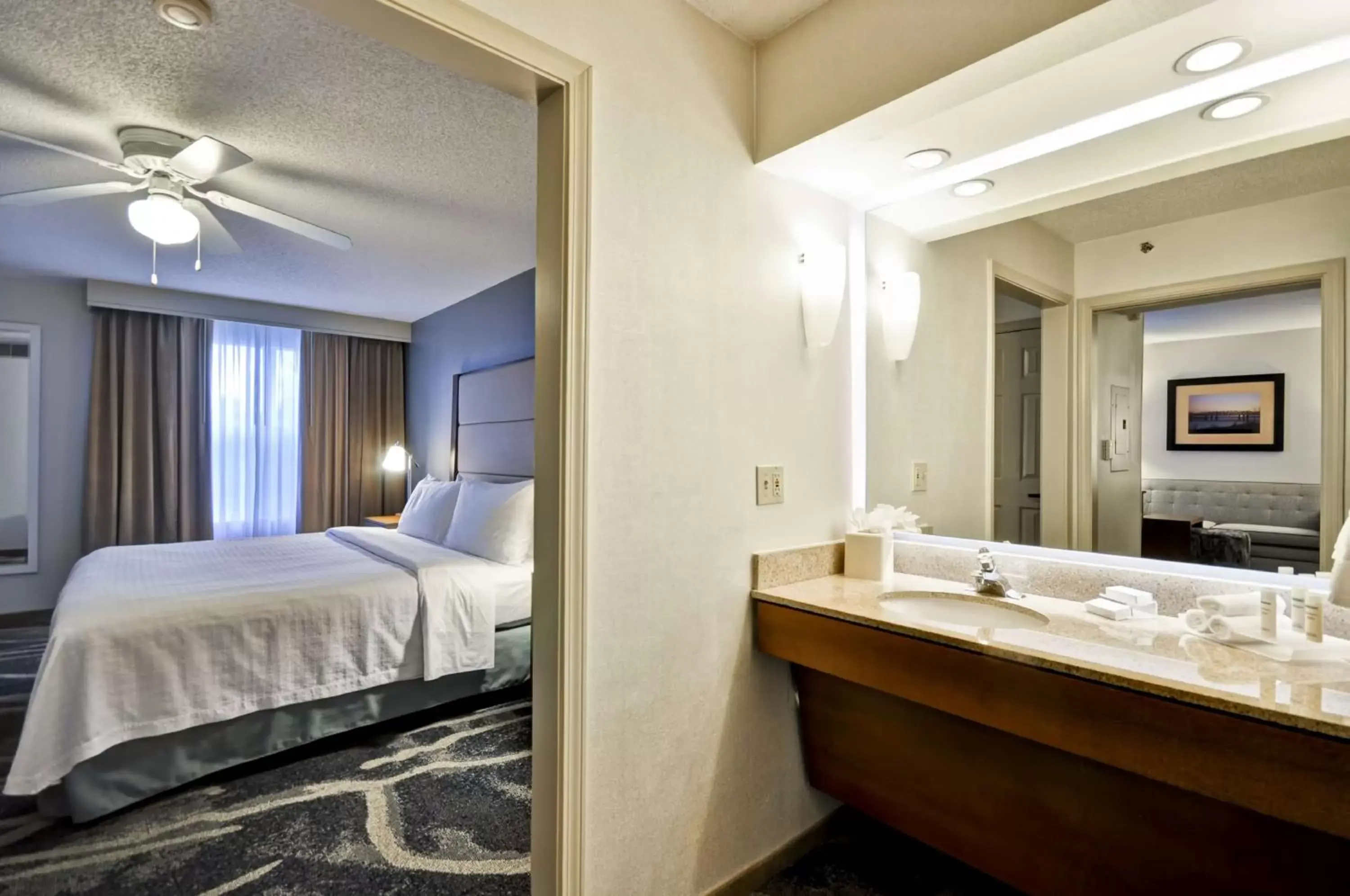 Bed, Bathroom in Homewood Suites Memphis Germantown