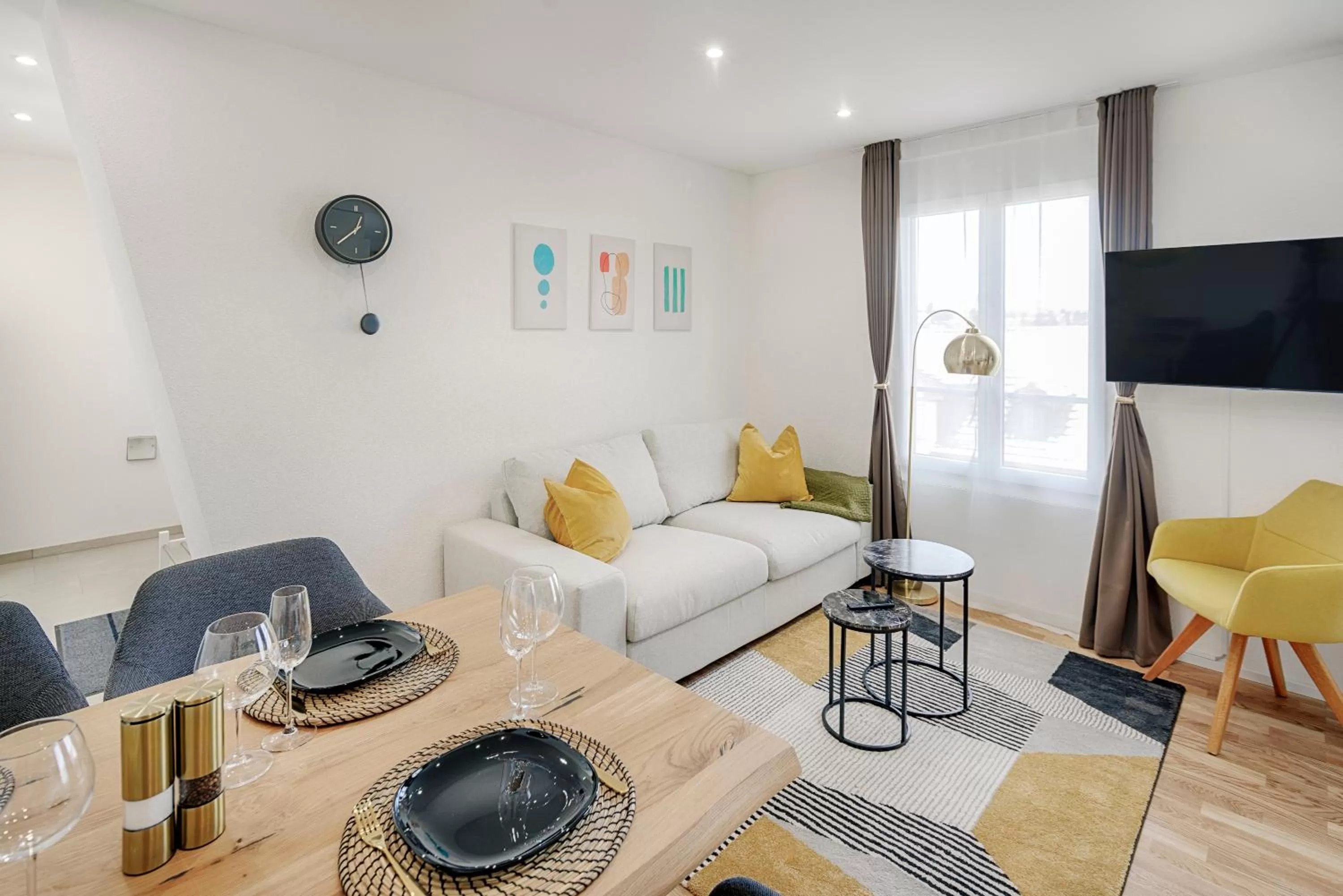 TV and multimedia in EH Apartments Jupiter