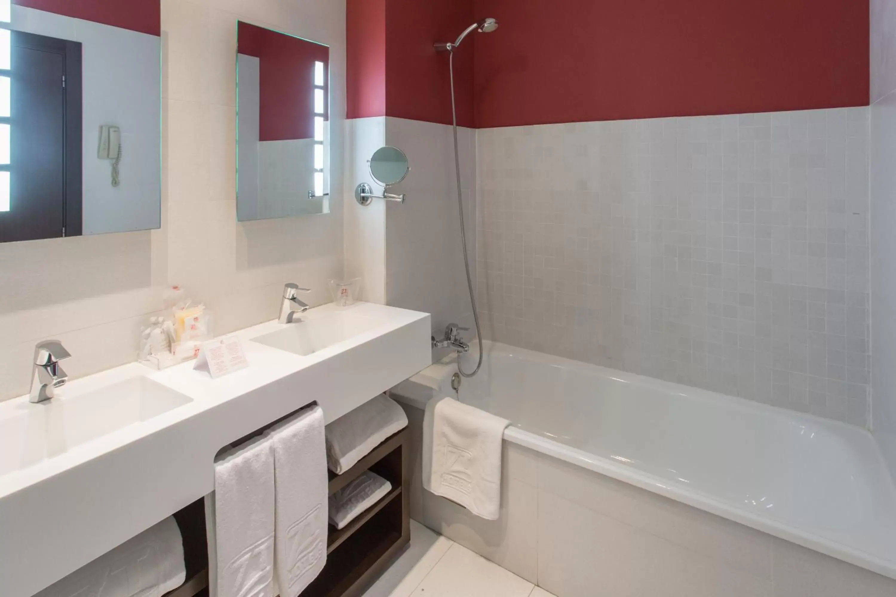 Bathroom in Hotel & Spa Villa Olimpica Suites