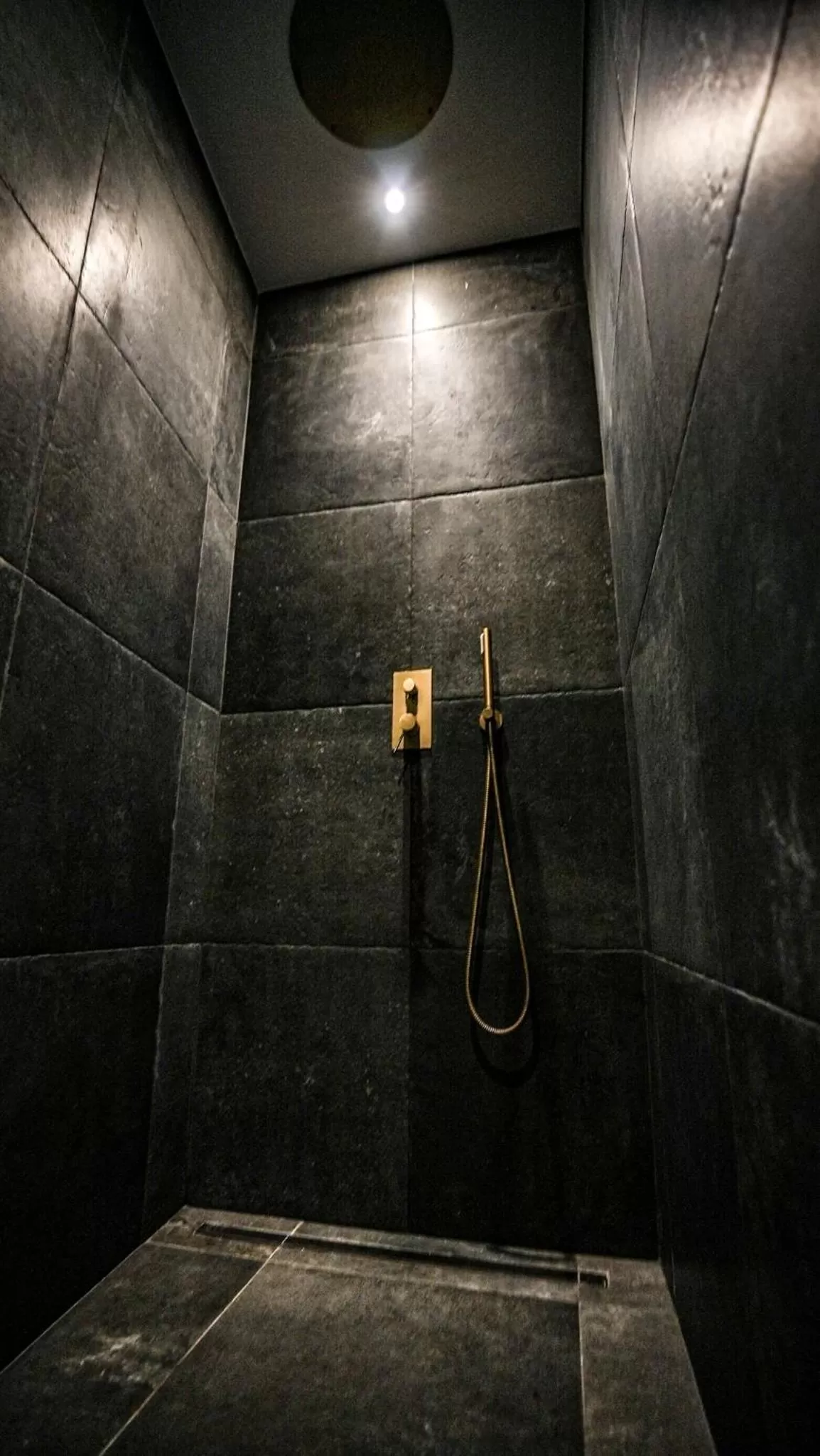 Shower in Drì bed & breakfast