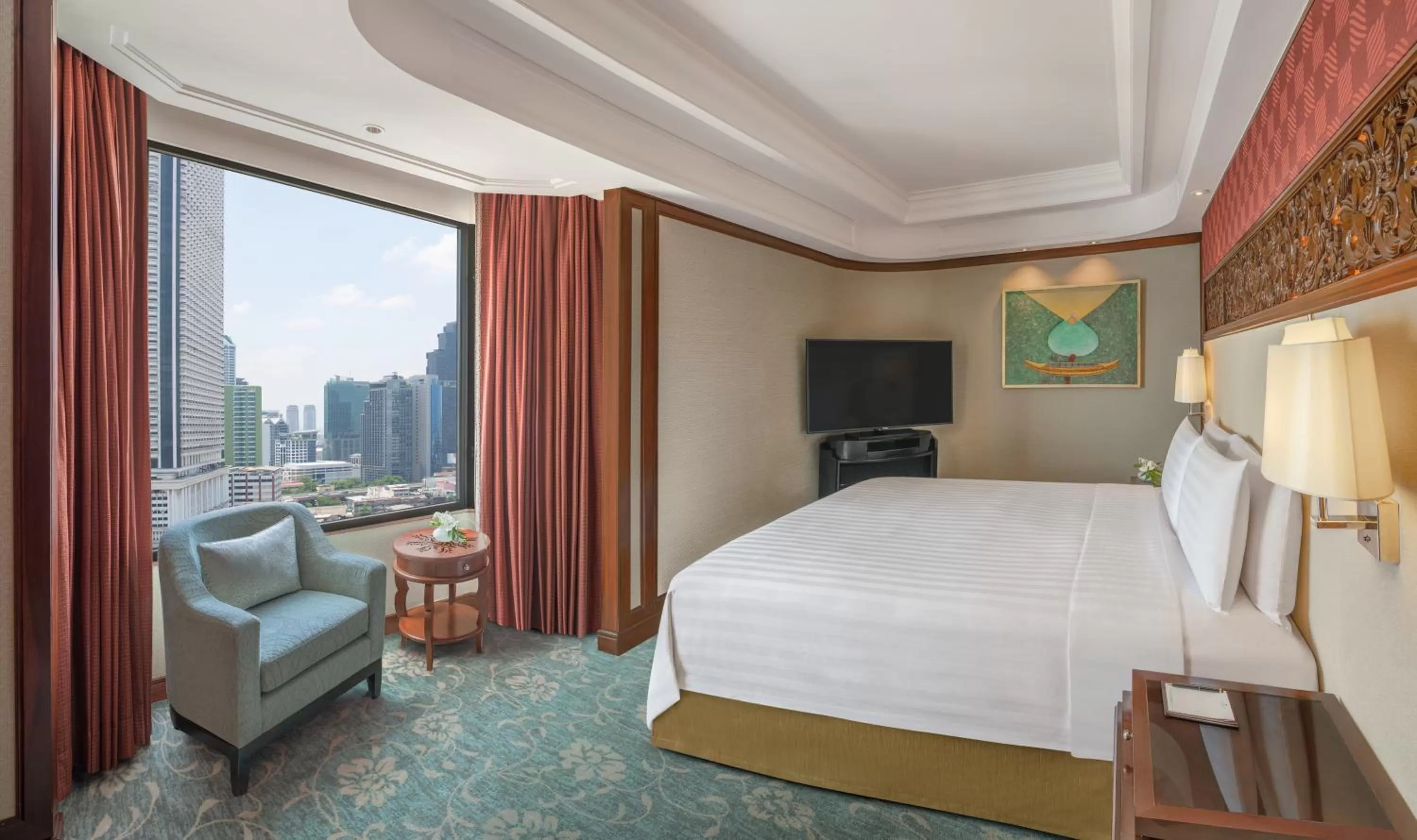 View (from property/room), Bed in Shangri-La Bangkok