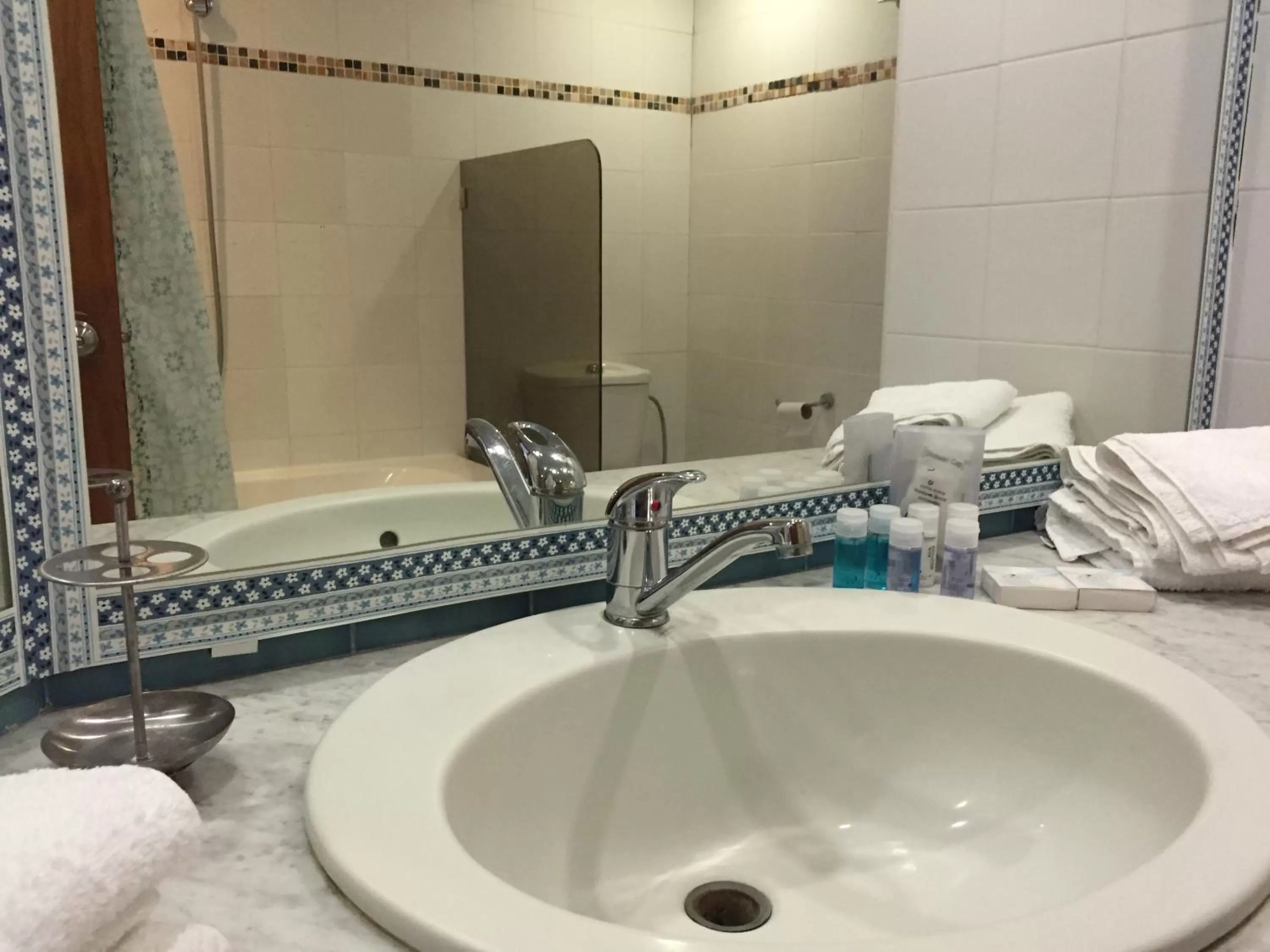 Bathroom in Raphael Apartments