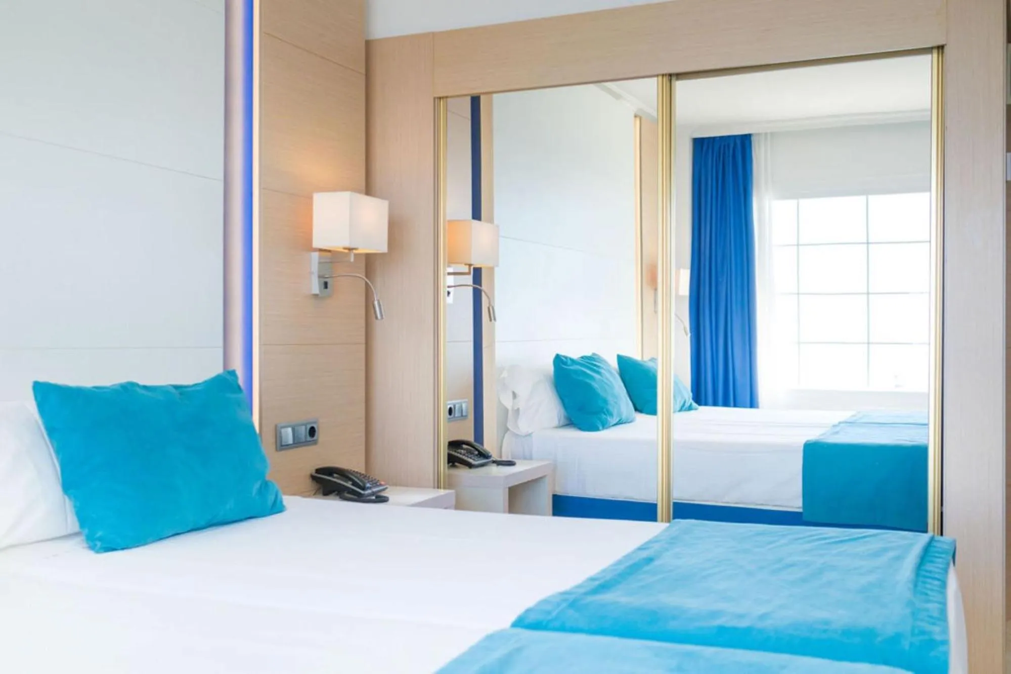 Bed in Hotel Agua Beach "Adults only"