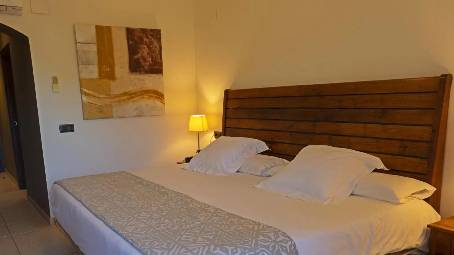 Bed in Hotel Swiss Moraira