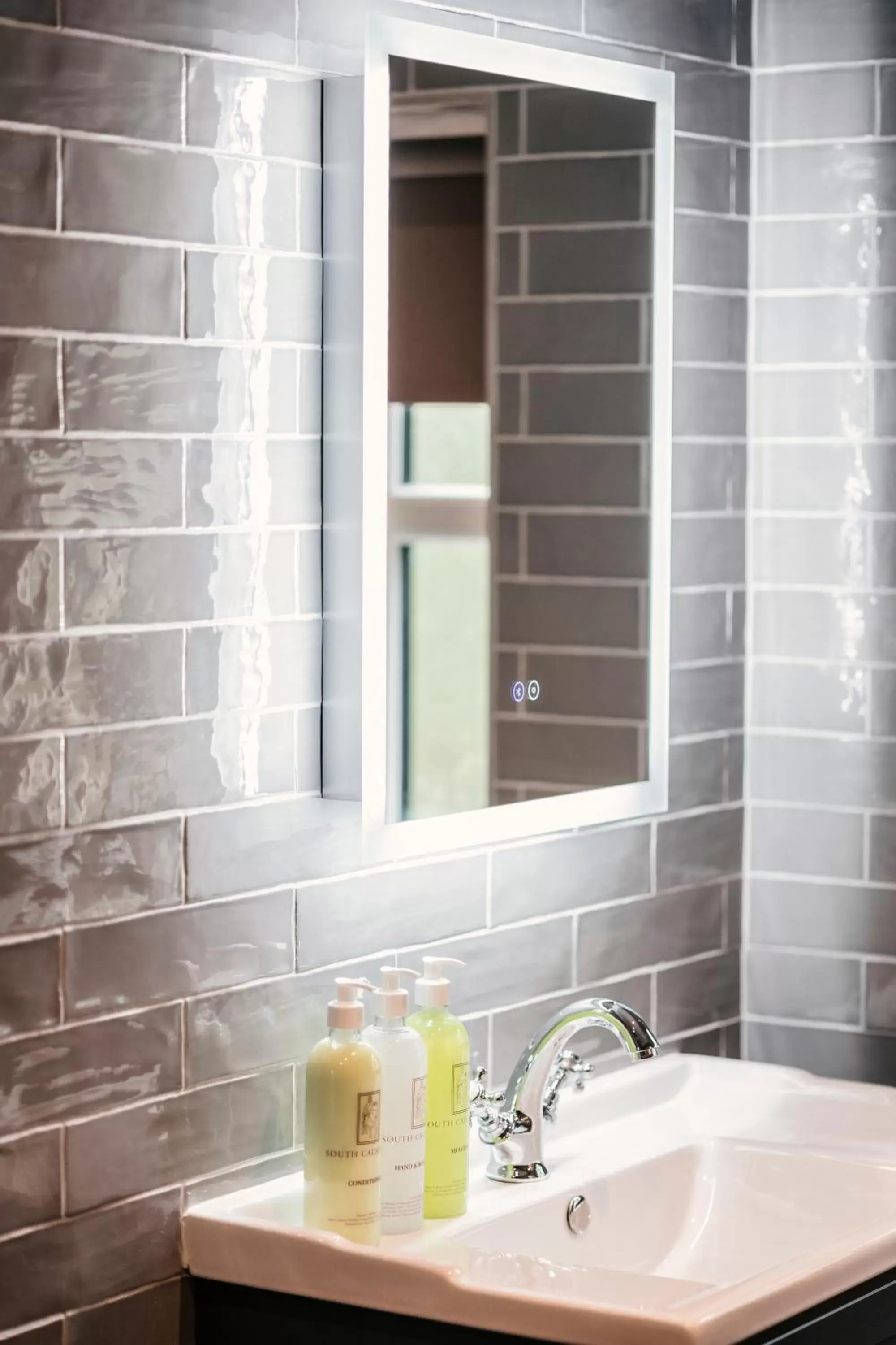 Bathroom in South Causey Inn