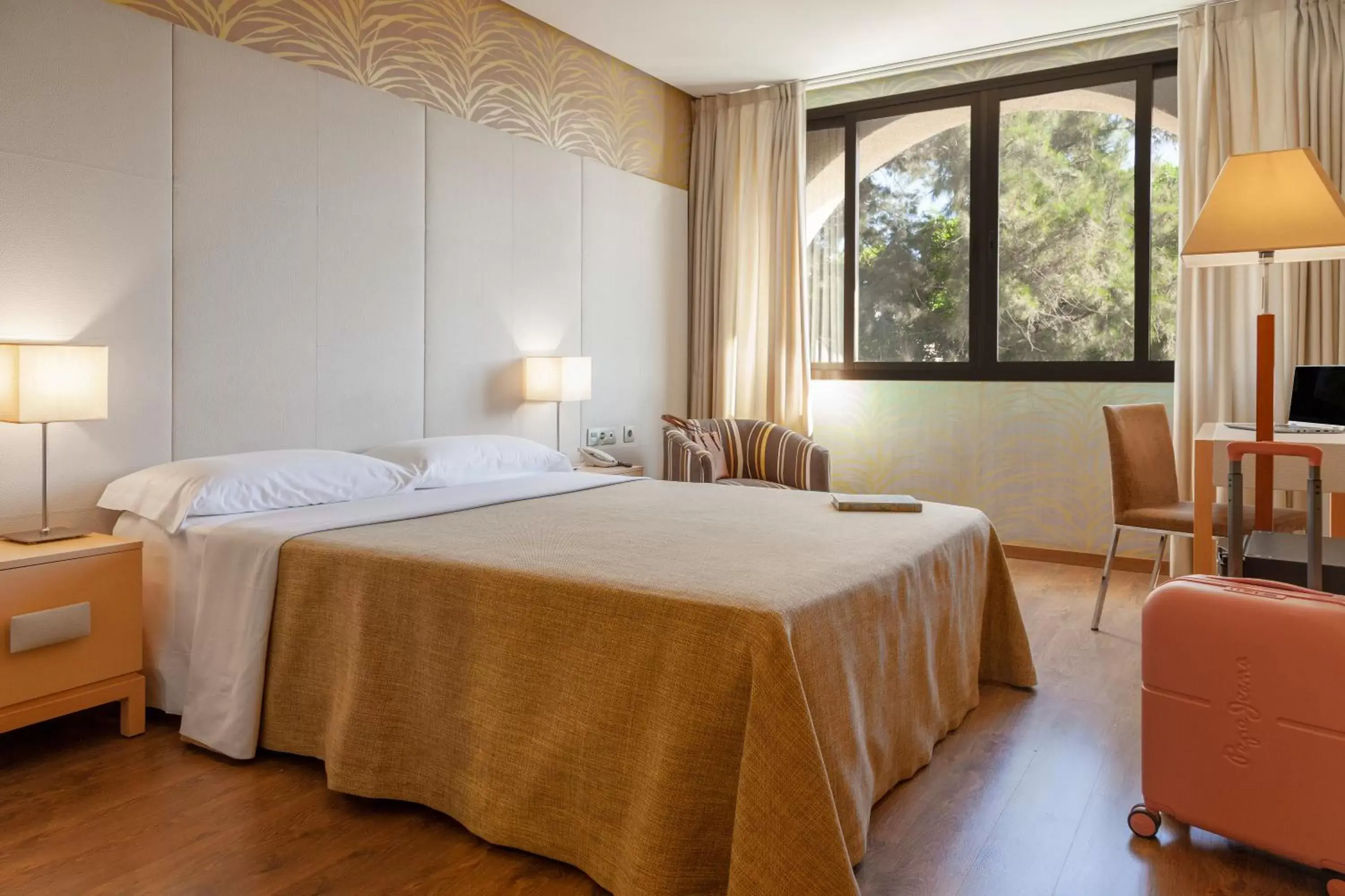 Photo of the whole room, Bed in Hotel Macià Doñana