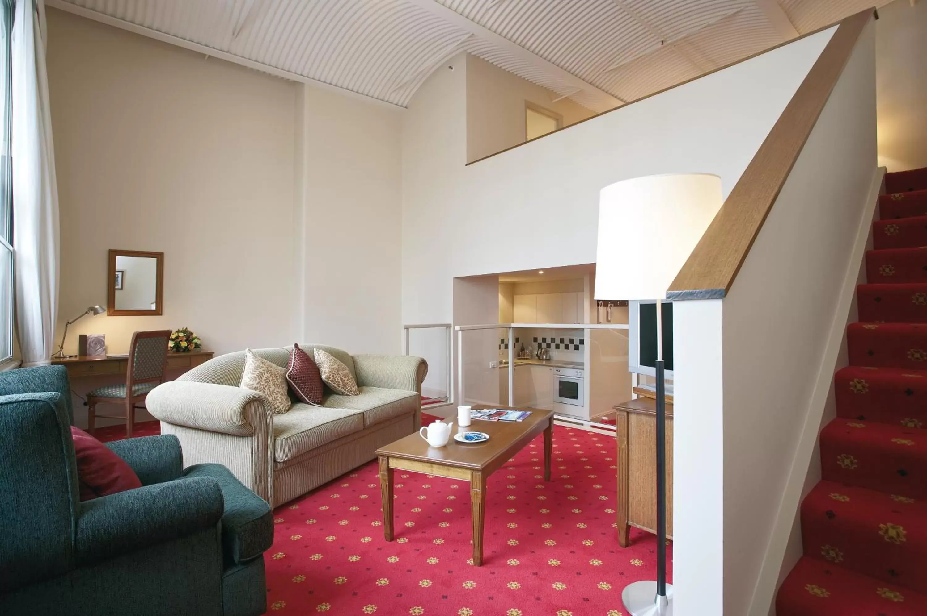 Living room, Seating Area in Grand Hotel Melbourne