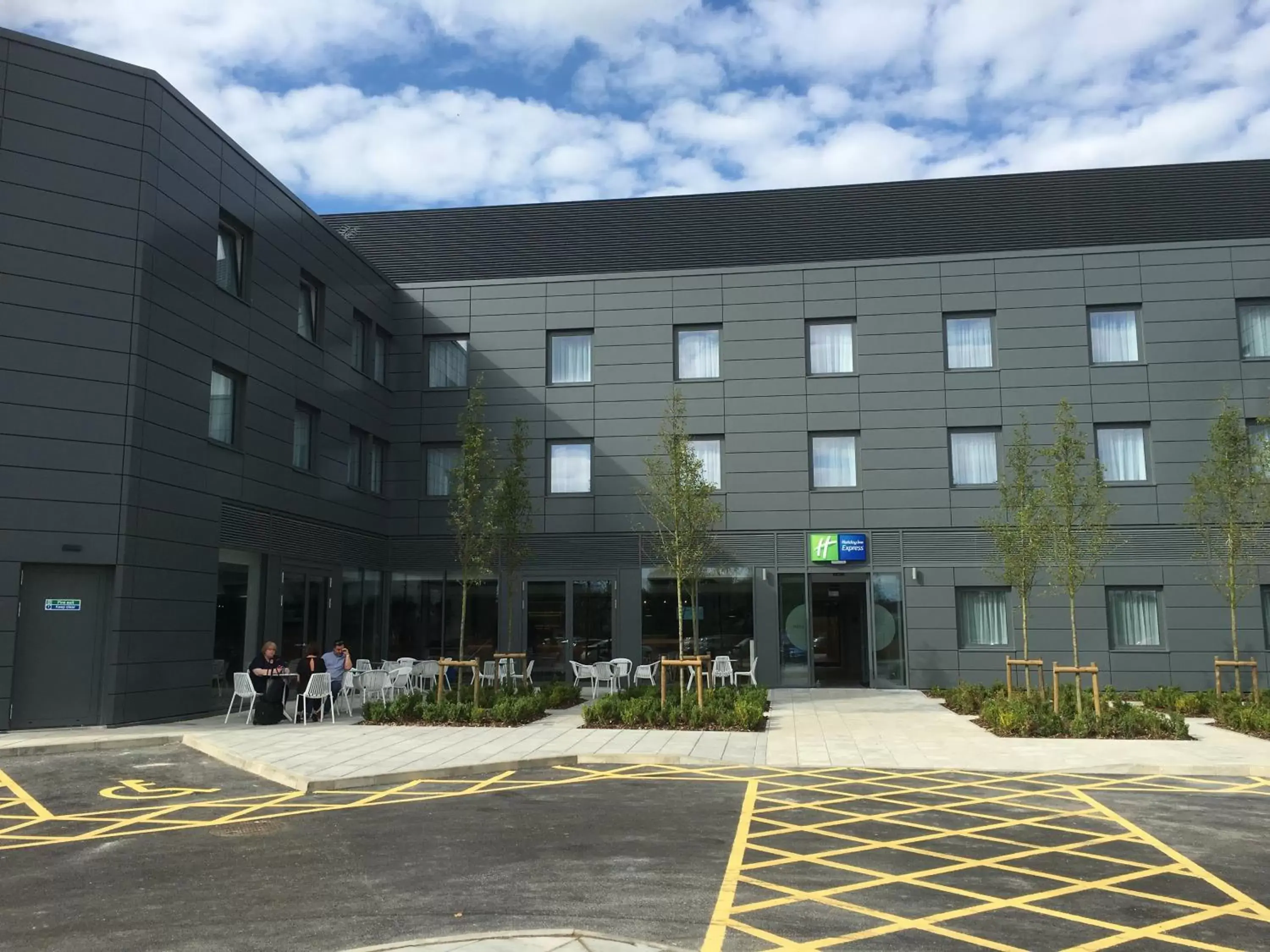 Property Building in Holiday Inn Express St. Albans - M25, Jct.22