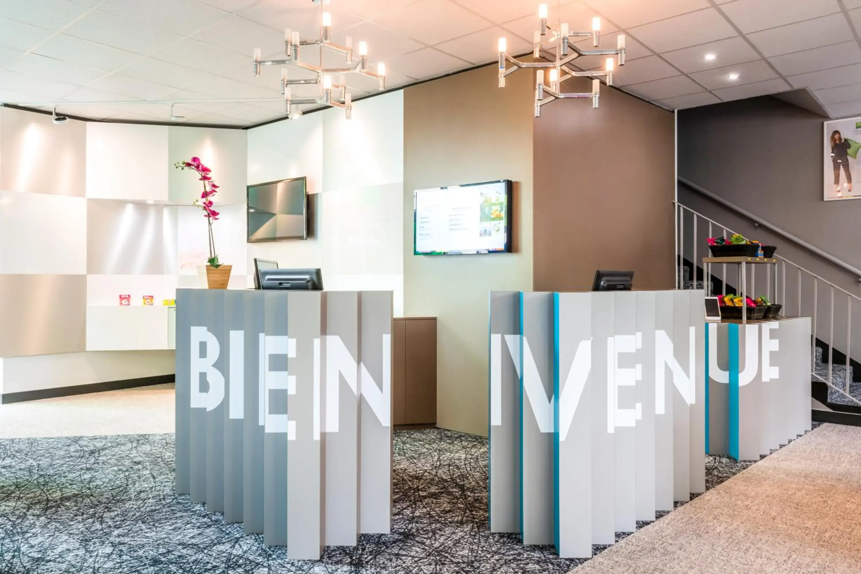 Lobby or reception in ibis Styles Antony Paris Sud Lobby or reception in ibis Styles Antony Paris Sud