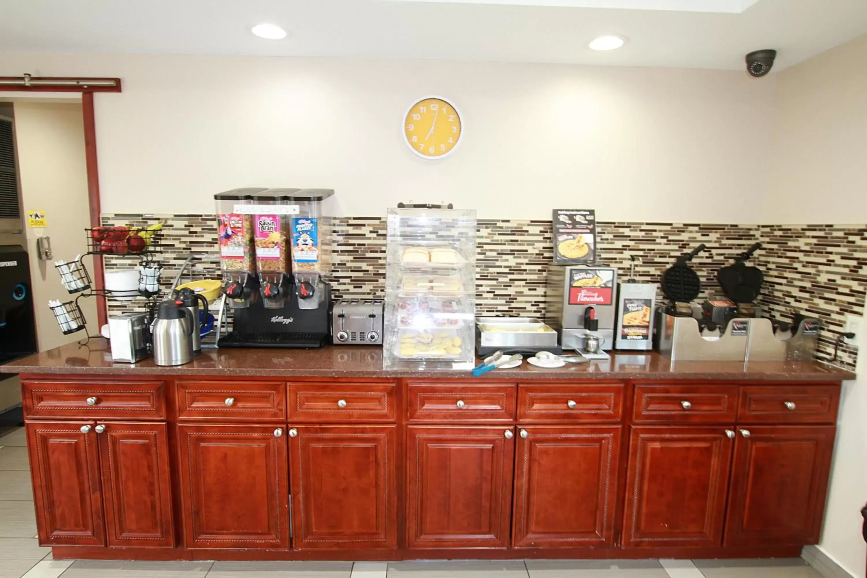 Food and drinks in Travel Inn & Suites Flemington