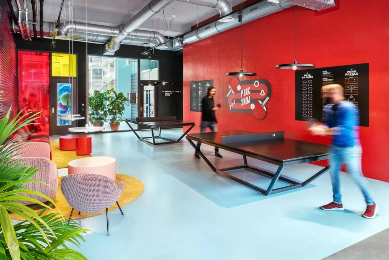 Communal lounge/ TV room in The Social Hub Groningen