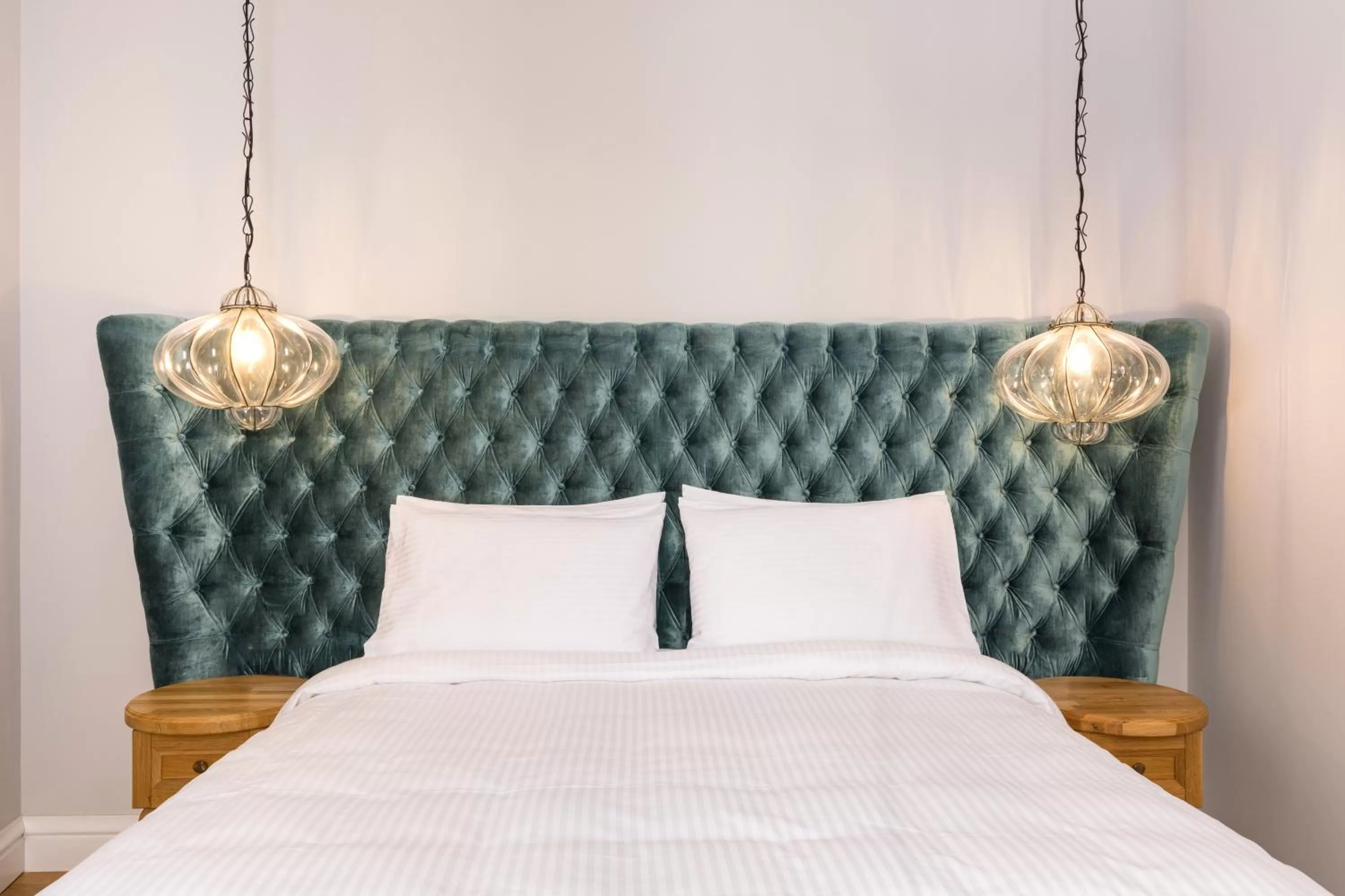 Deluxe Double Alley View With Own External Entrance in Acanthus blue