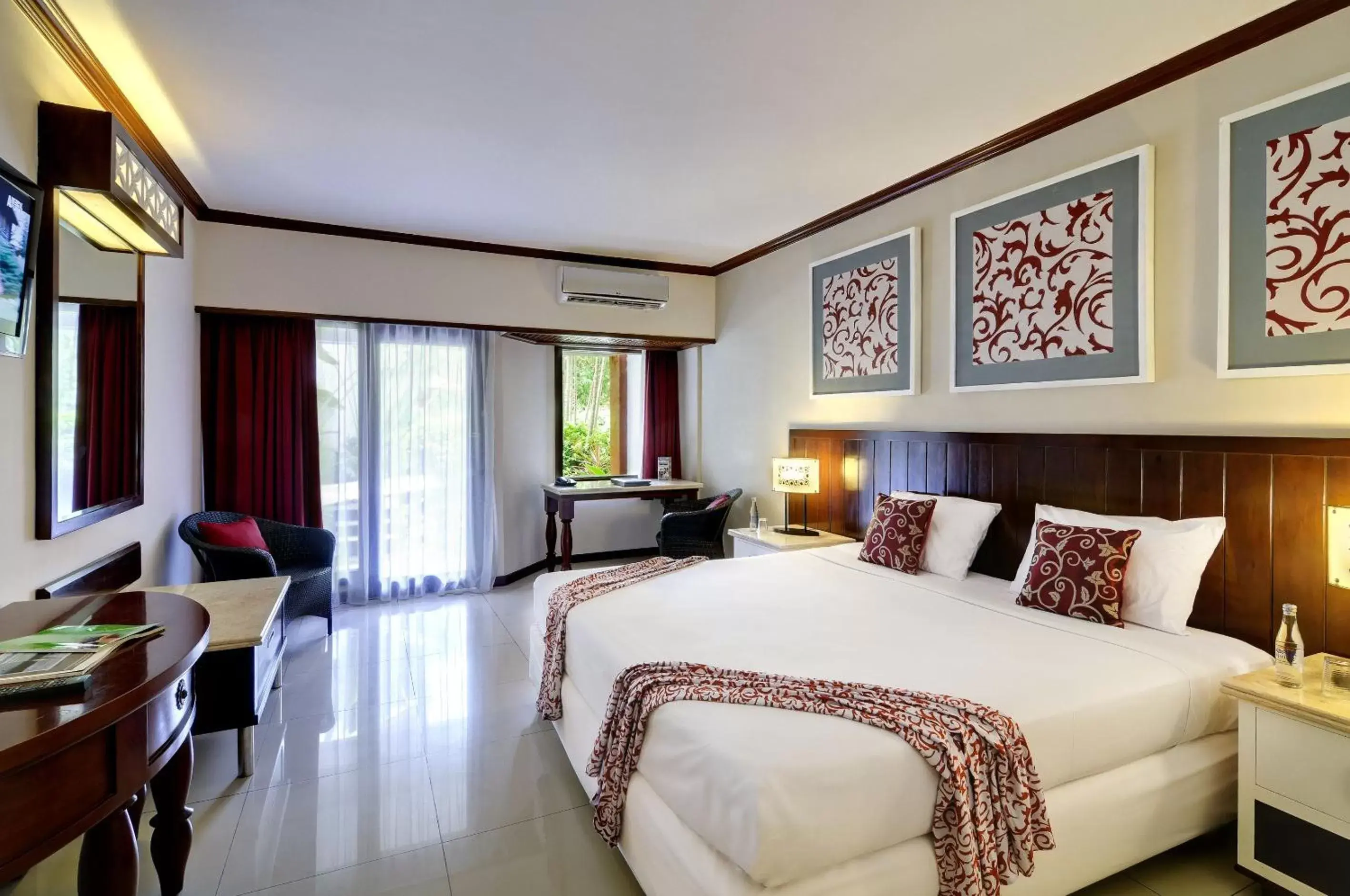 Photo of the whole room, Bed in Bali Garden Beach Resort