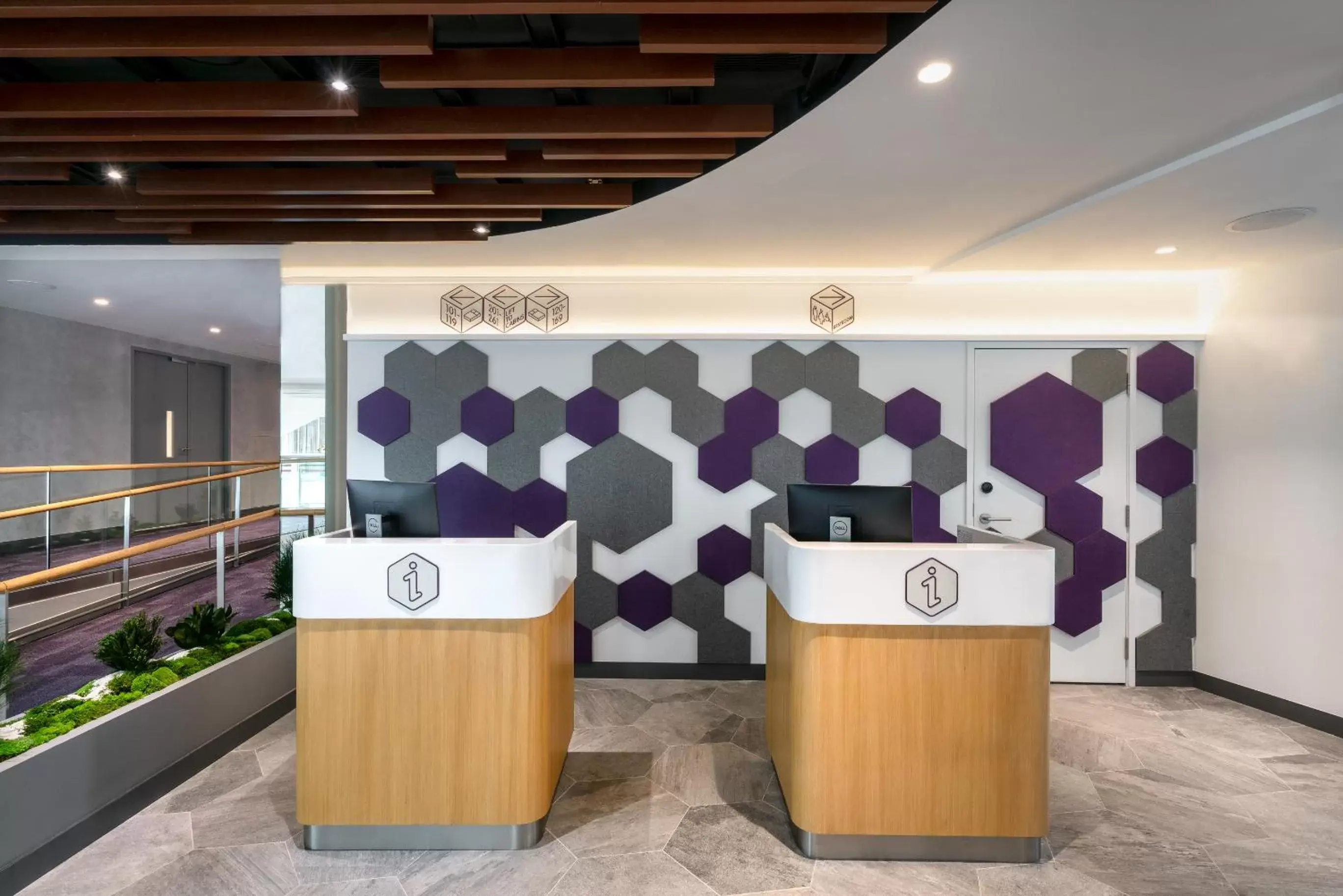 Lobby or reception in YOTELAIR Singapore Changi Airport Landside