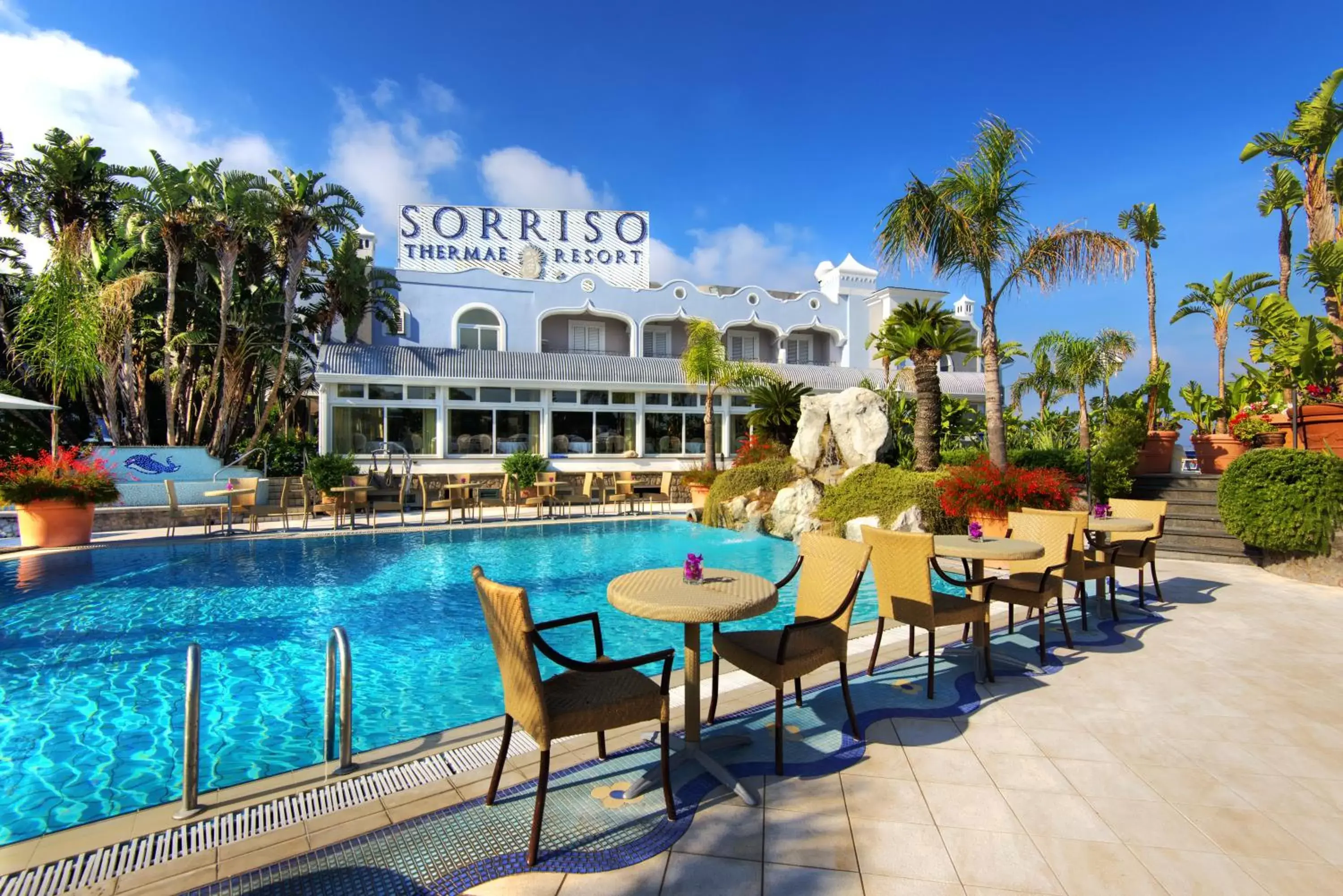 Patio, Swimming Pool in Sorriso Thermae Resort & Spa