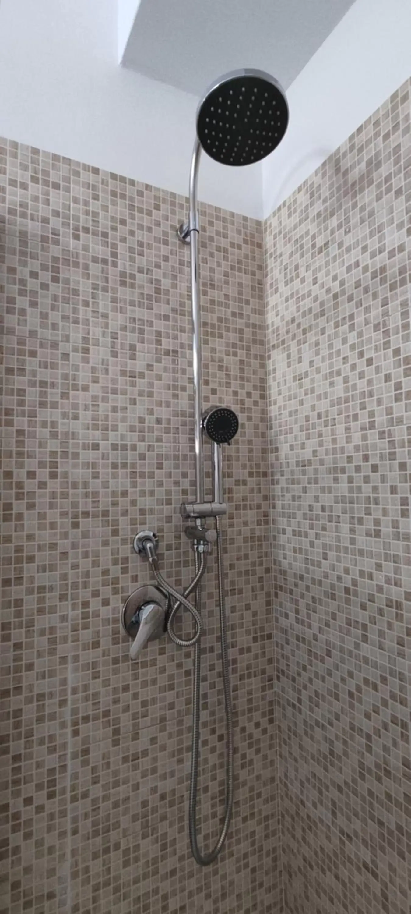 Shower, Bathroom in B&B AKROPOLIS