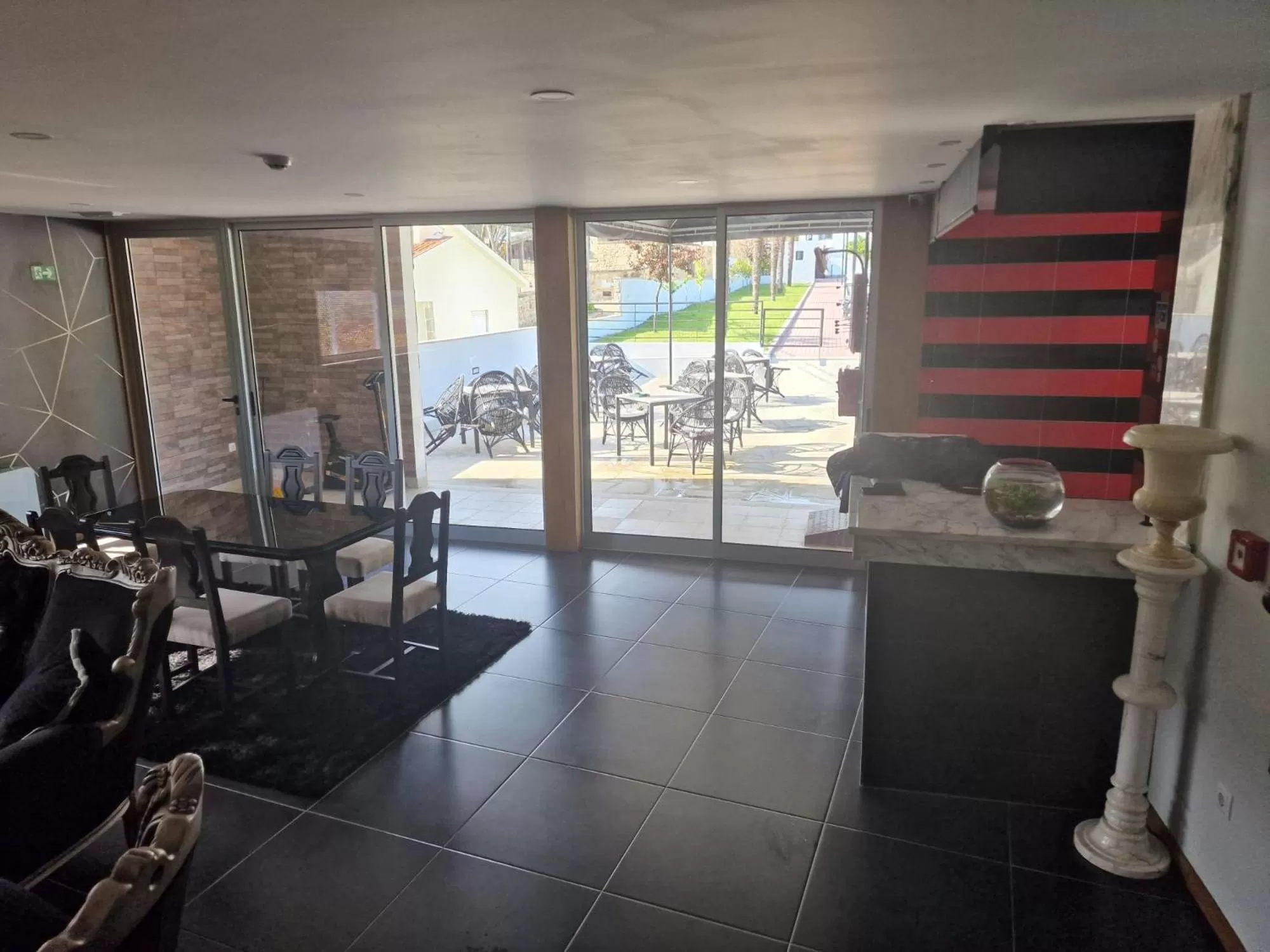 Leonchic - Guest House