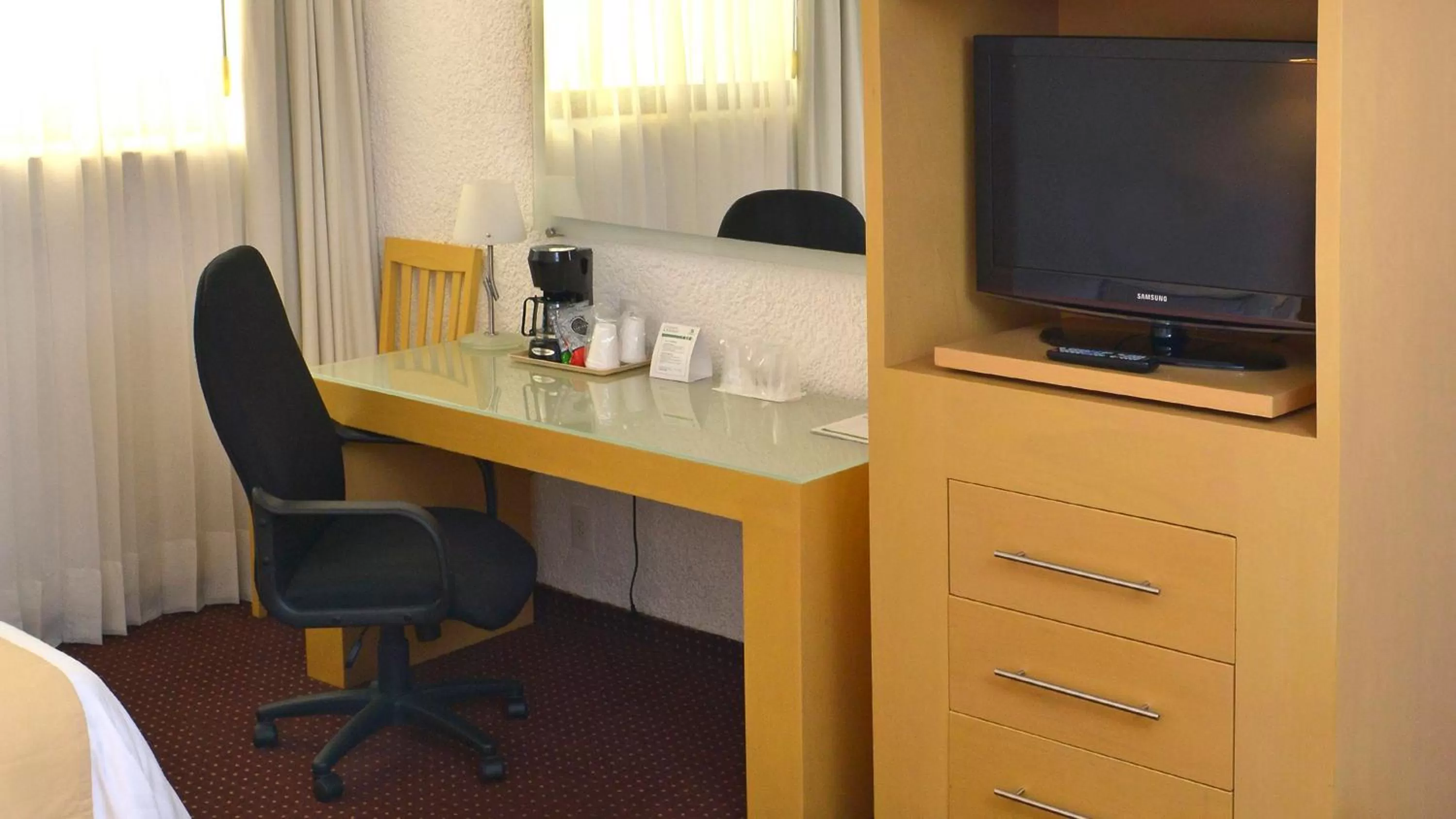 Photo of the whole room in Holiday Inn Morelia by IHG