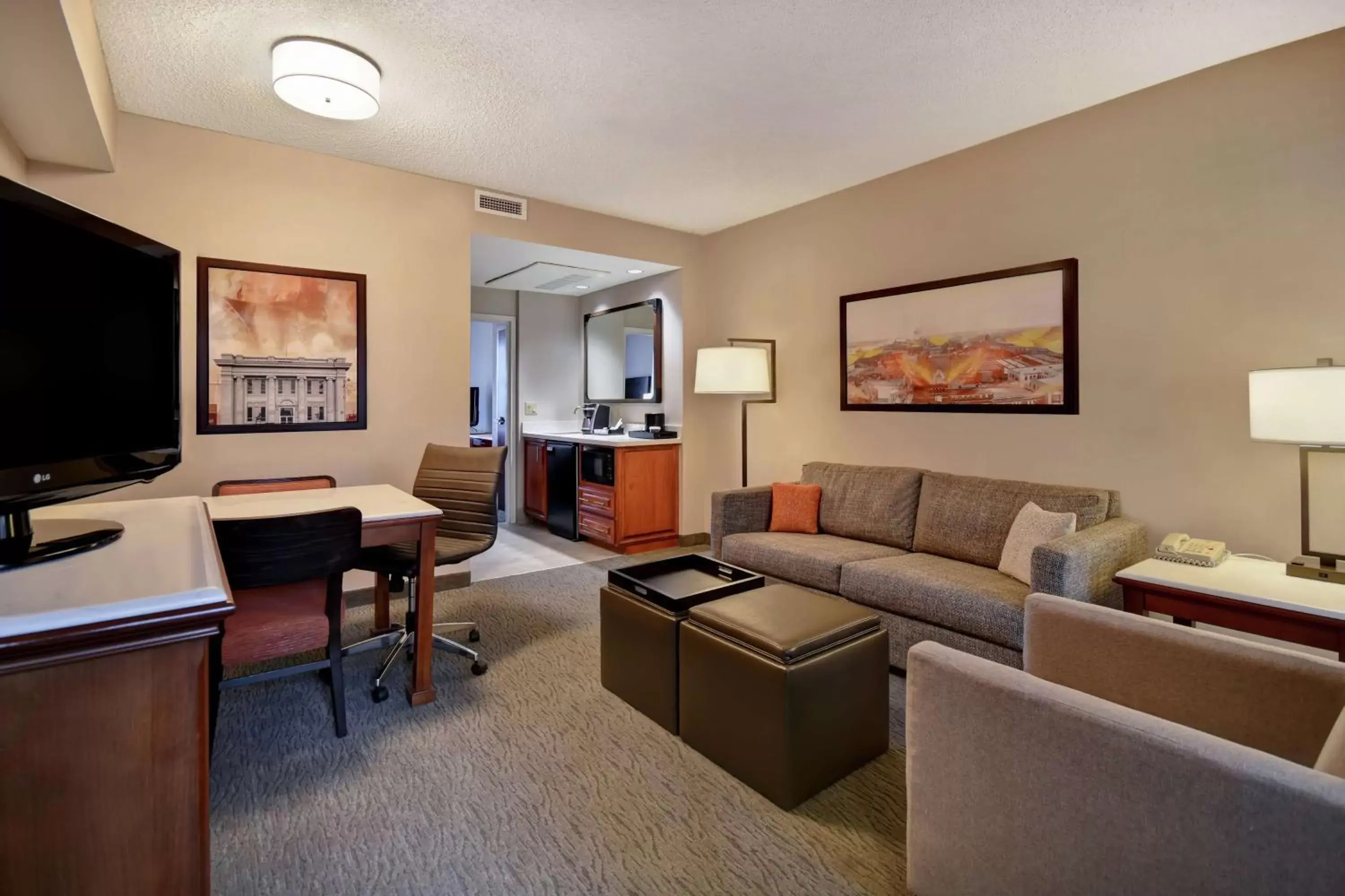 Living room, Seating Area in Embassy Suites Little Rock