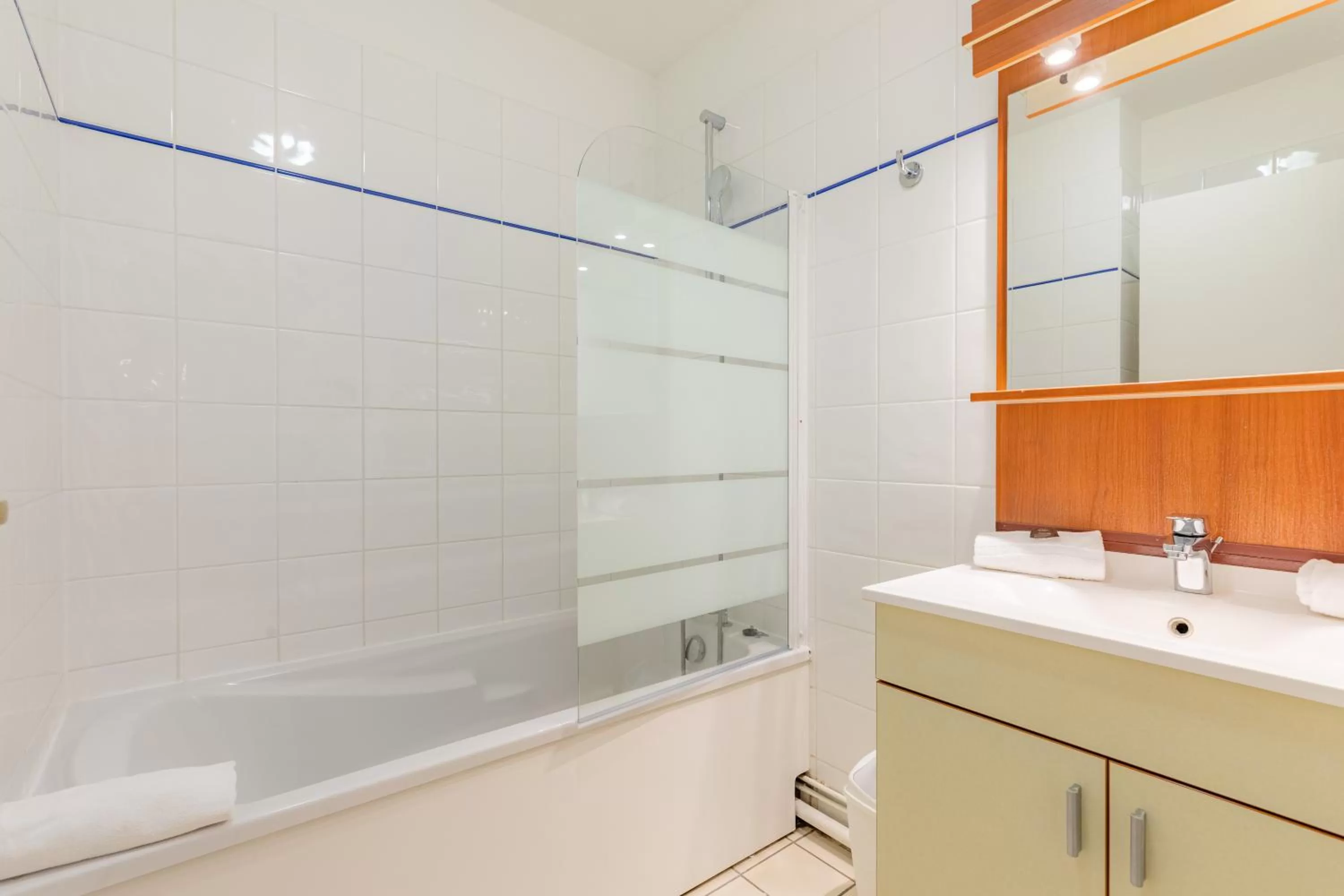 Bathroom in Appart'City Classic Caen