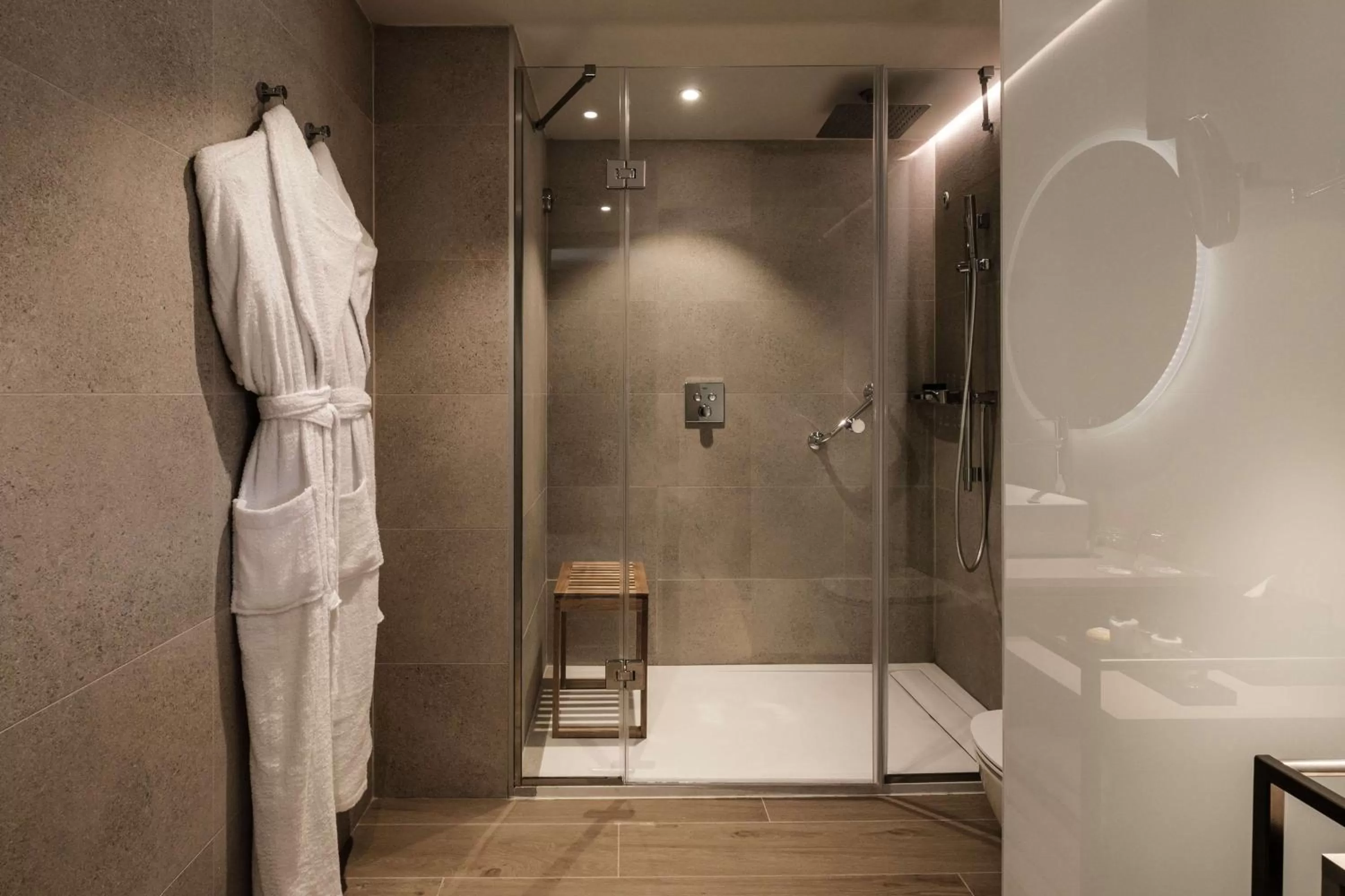 Shower in Hyatt Regency Malta